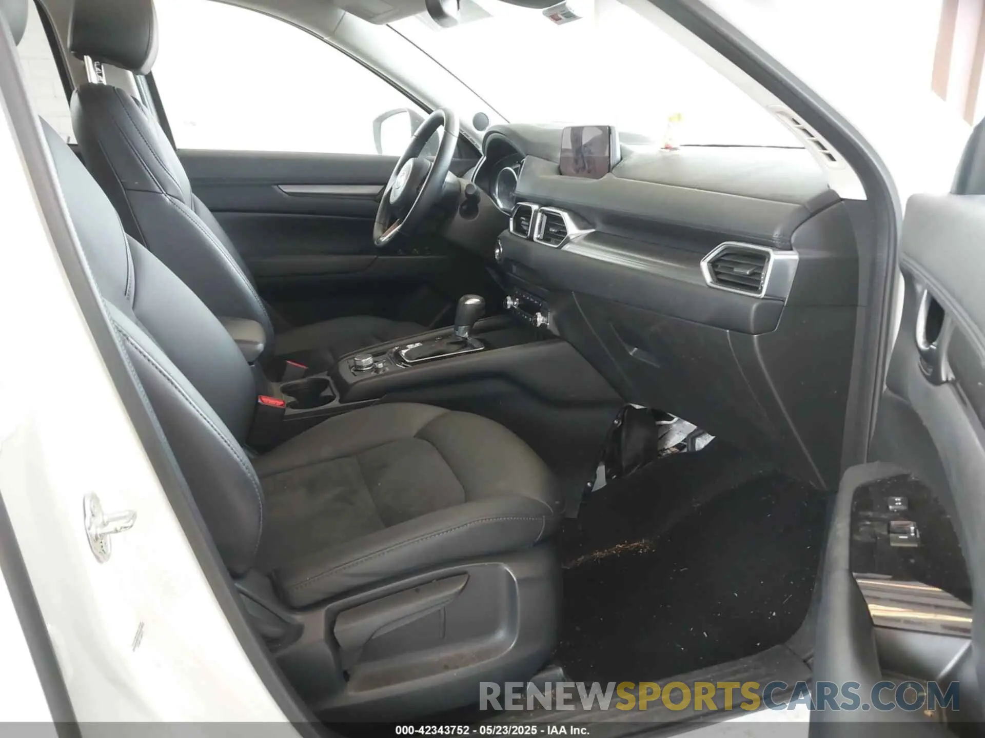 5 fotografías del automóvil dañado JM3KFBCM0K1626475 MAZDA CX-5 2019