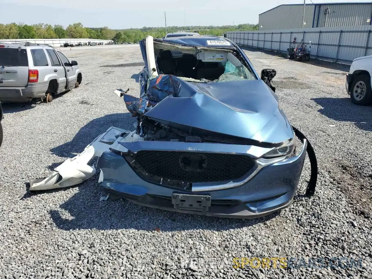 5 fotografías del automóvil dañado JM3KFBCM1K0610940 MAZDA CX-5 2019