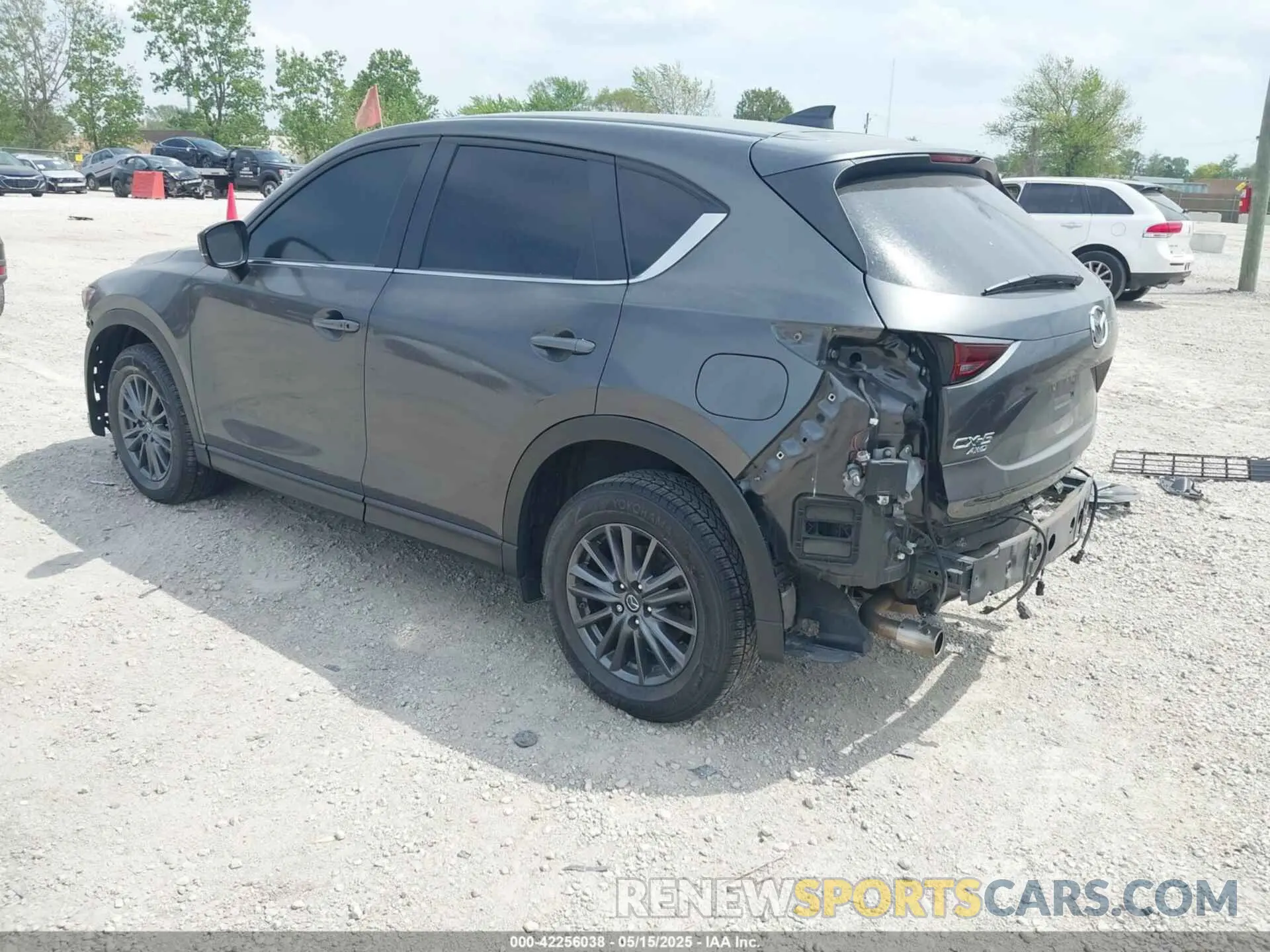 3 fotografías del automóvil dañado JM3KFBCM1K1639378 MAZDA CX-5 2019