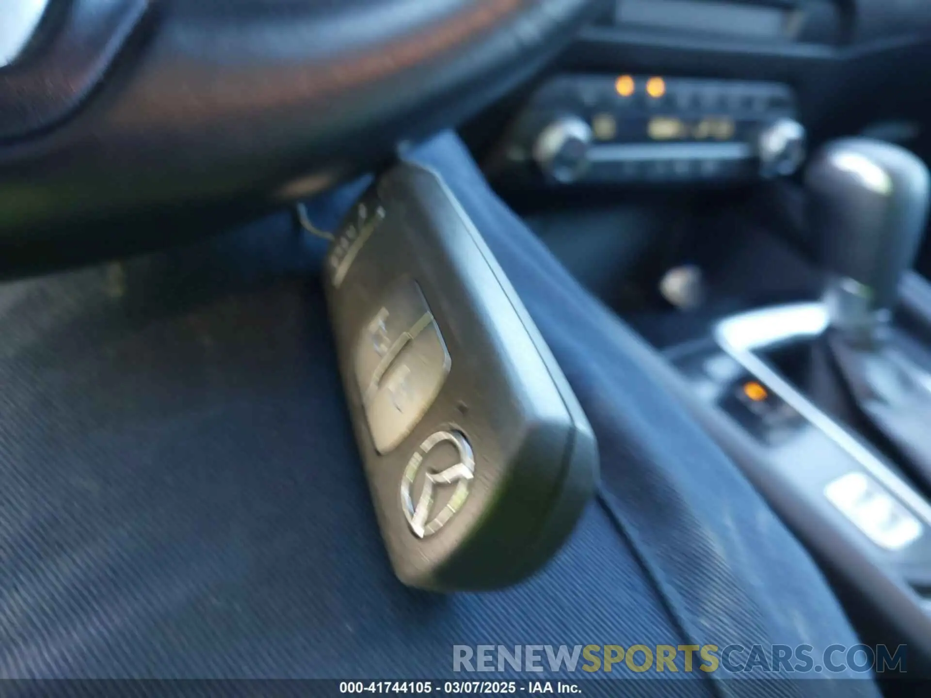 10 fotografías del automóvil dañado JM3KFBCM2K0659550 MAZDA CX-5 2019