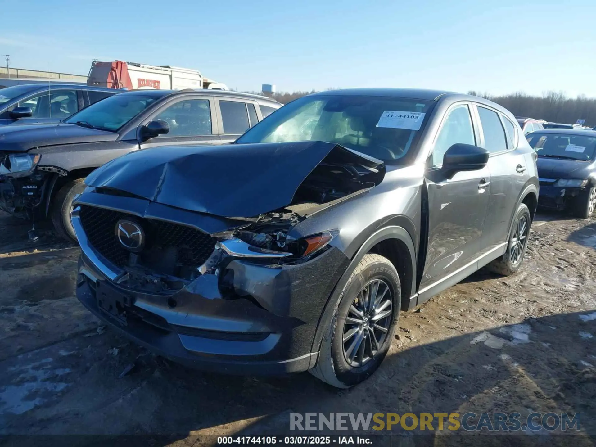 2 fotografías del automóvil dañado JM3KFBCM2K0659550 MAZDA CX-5 2019