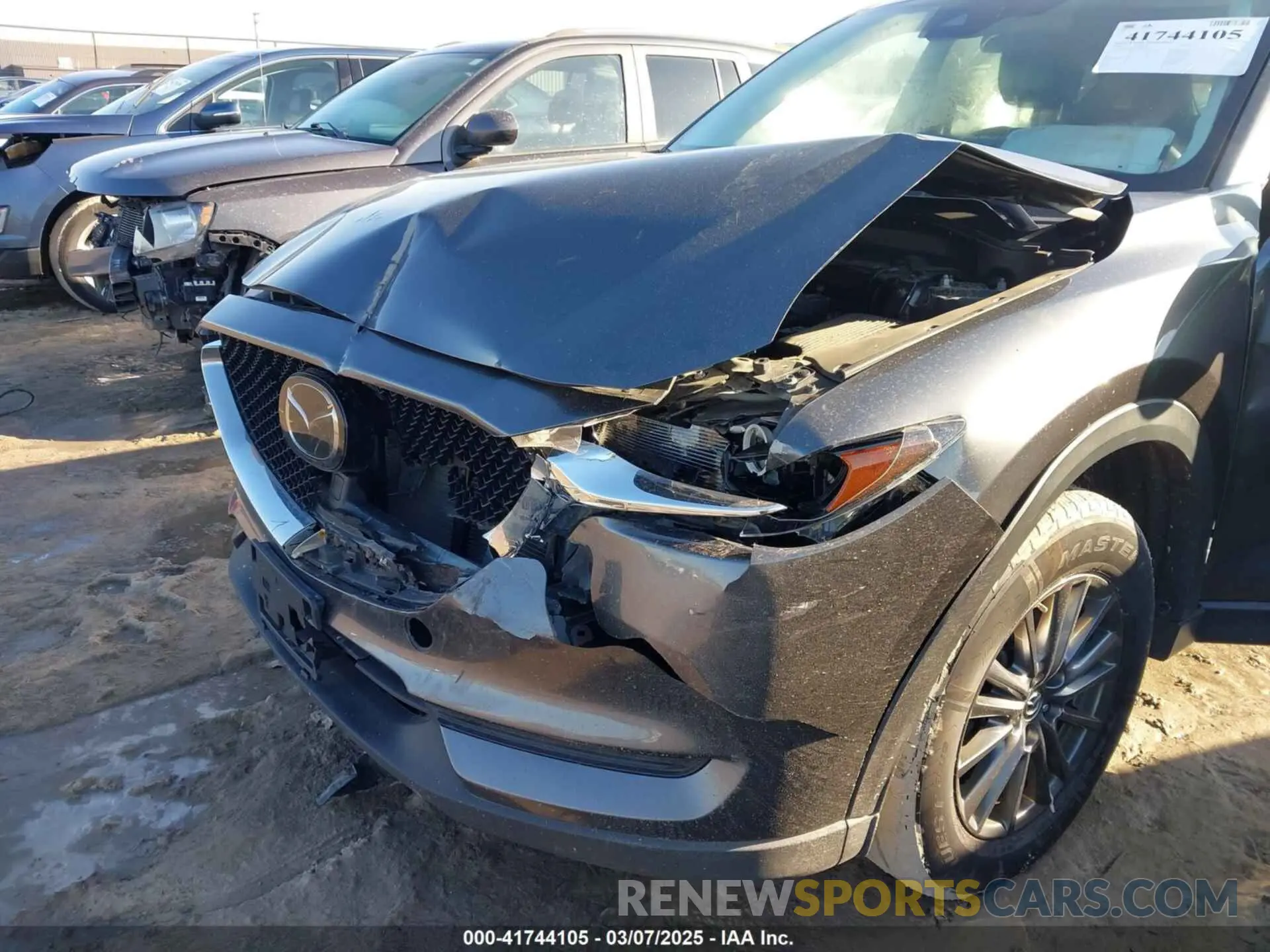5 fotografías del automóvil dañado JM3KFBCM2K0659550 MAZDA CX-5 2019