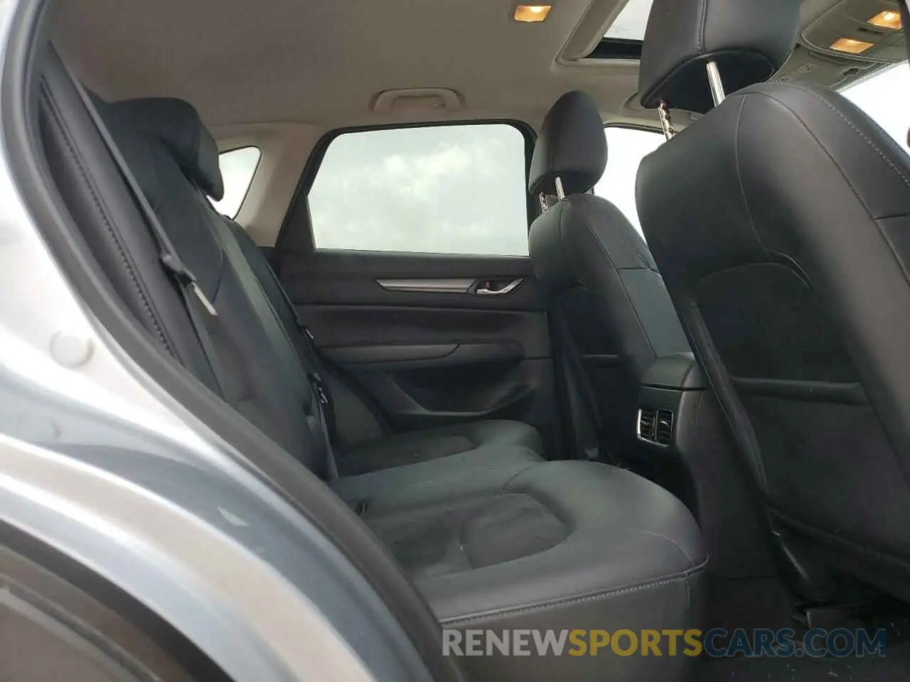 11 fotografías del automóvil dañado JM3KFBCM5K0513496 MAZDA CX-5 2019