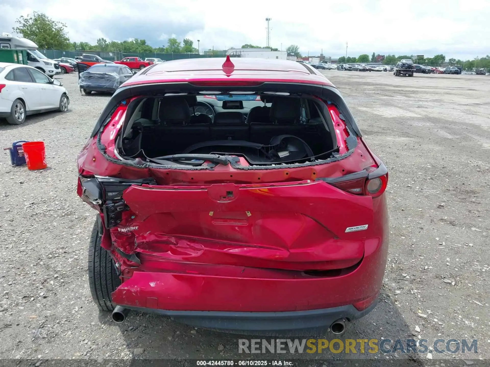 17 fotografías del automóvil dañado JM3KFBCM7K0690292 MAZDA CX-5 2019
