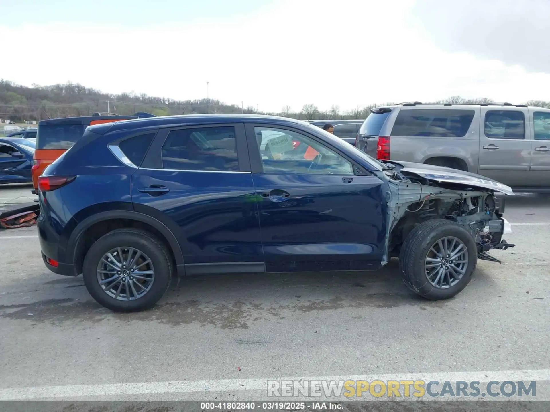 14 fotografías del automóvil dañado JM3KFBCM8K0541437 MAZDA CX-5 2019