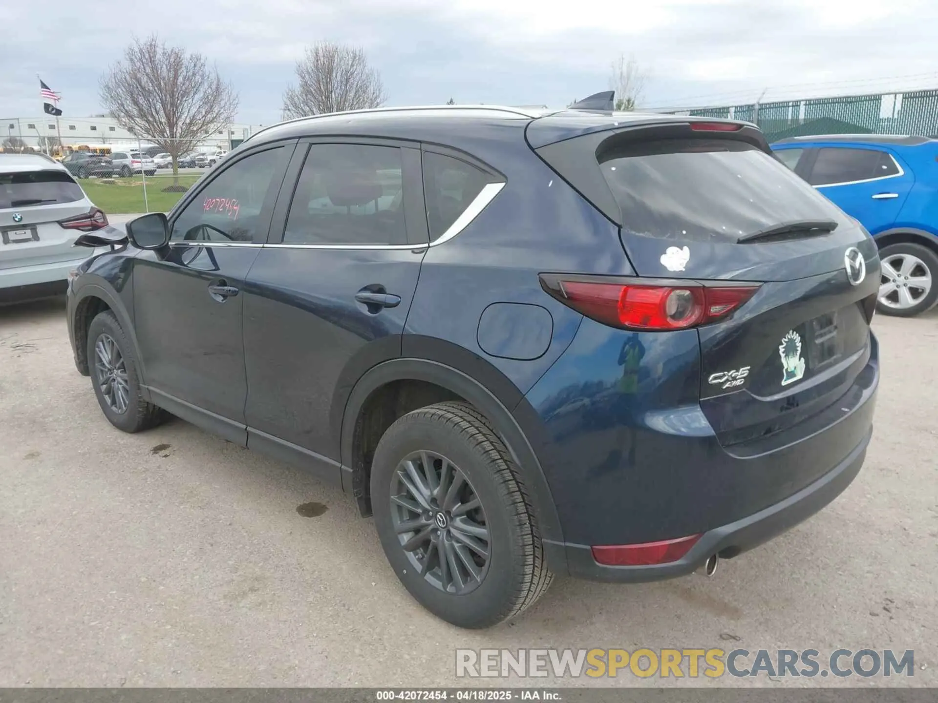 3 fotografías del automóvil dañado JM3KFBCM8K0692083 MAZDA CX-5 2019
