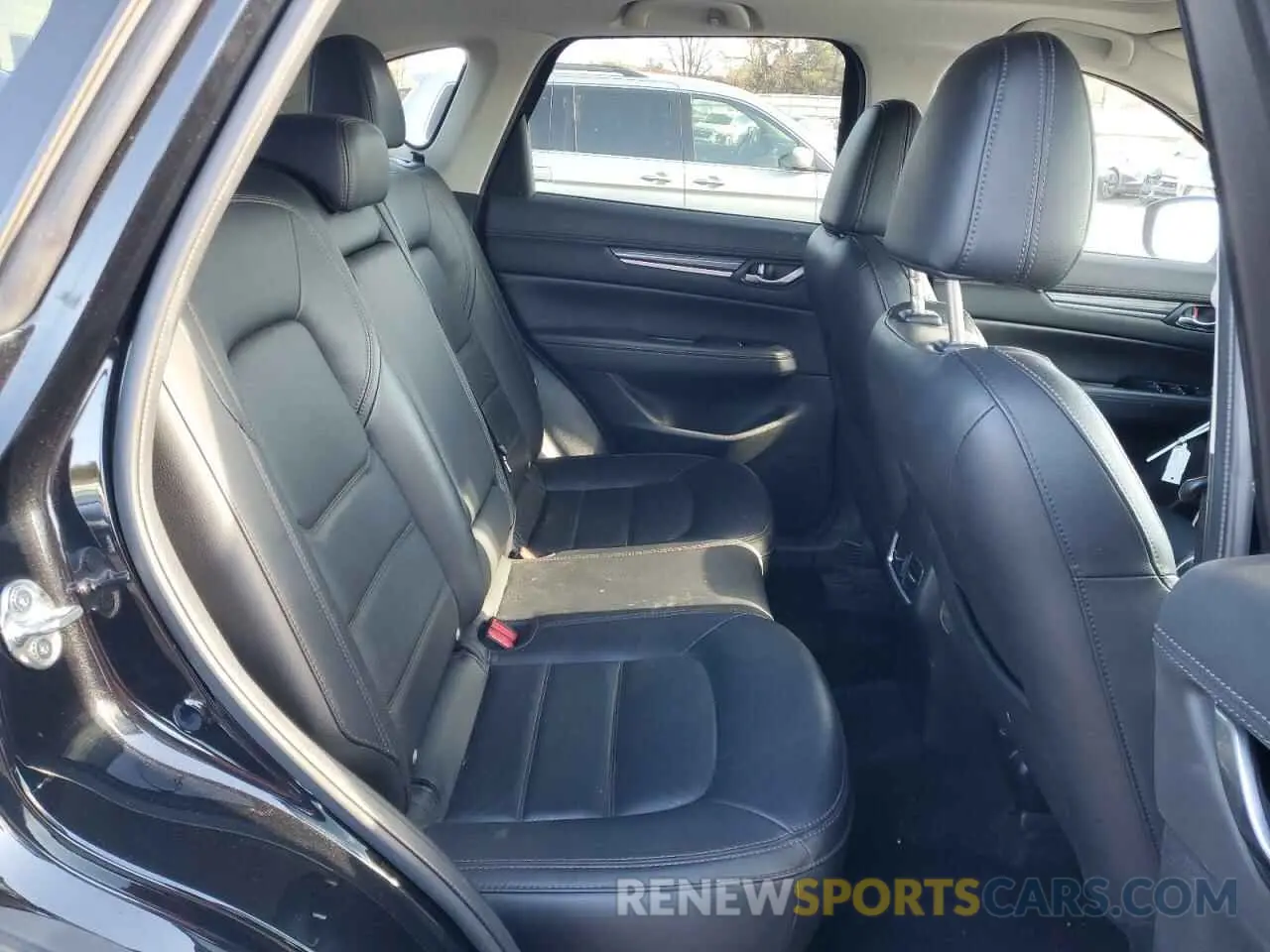 11 fotografías del automóvil dañado JM3KFBDM0K0571806 MAZDA CX-5 2019