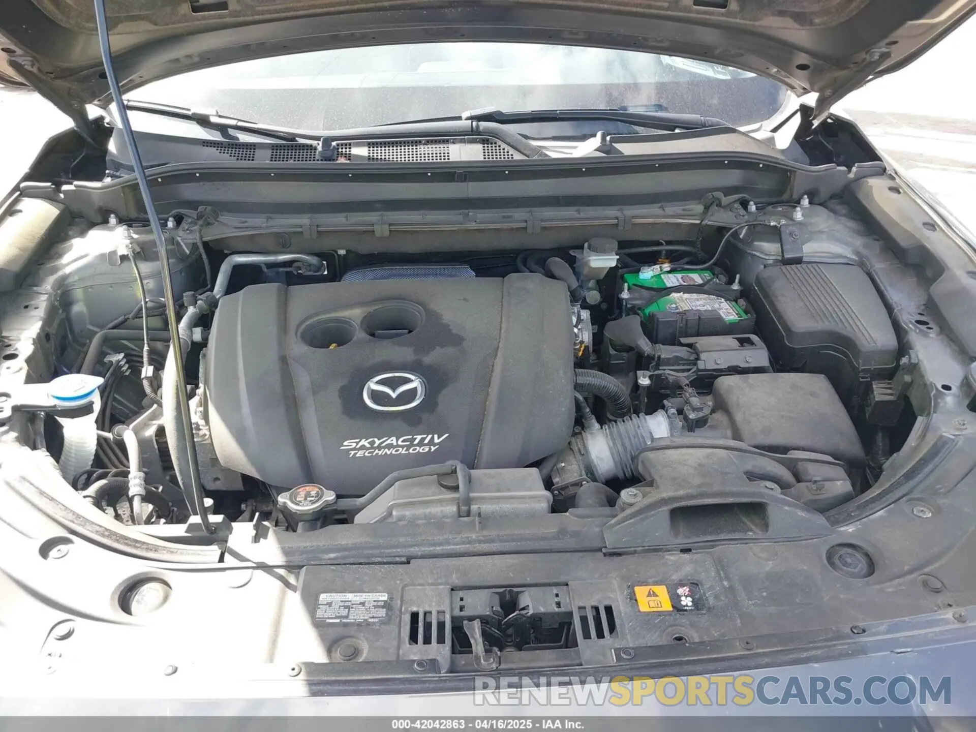 10 fotografías del automóvil dañado JM3KFBDM1K0540001 MAZDA CX-5 2019