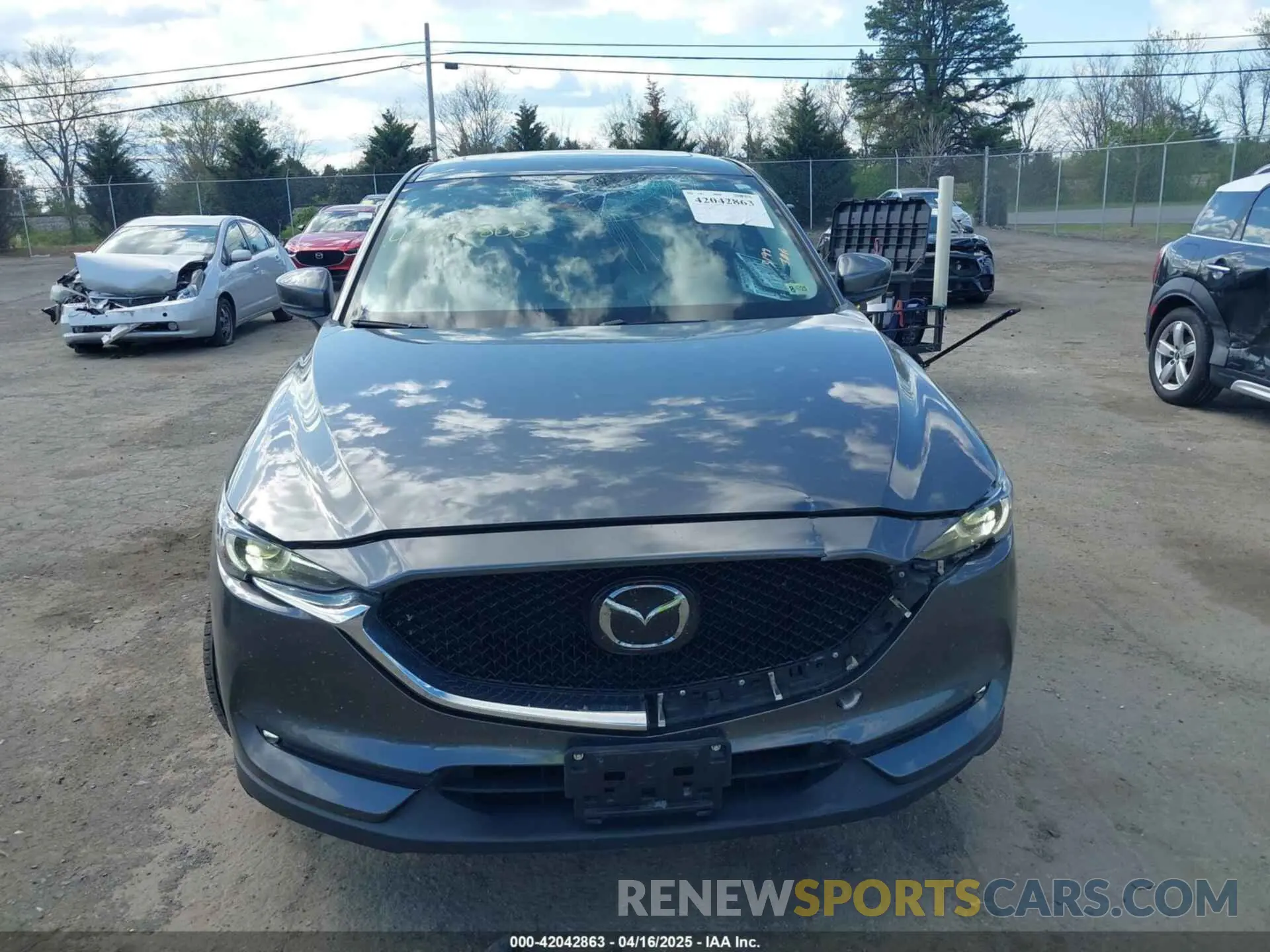 12 fotografías del automóvil dañado JM3KFBDM1K0540001 MAZDA CX-5 2019