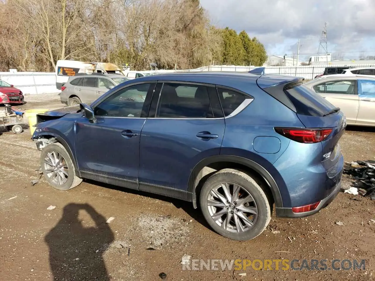 2 fotografías del automóvil dañado JM3KFBDM1K0649624 MAZDA CX-5 2019
