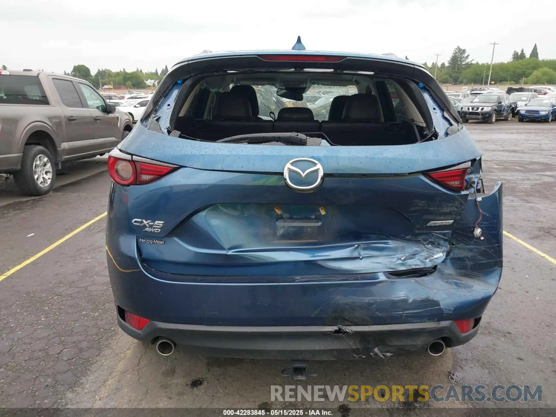 17 fotografías del automóvil dañado JM3KFBDM2K0580930 MAZDA CX-5 2019