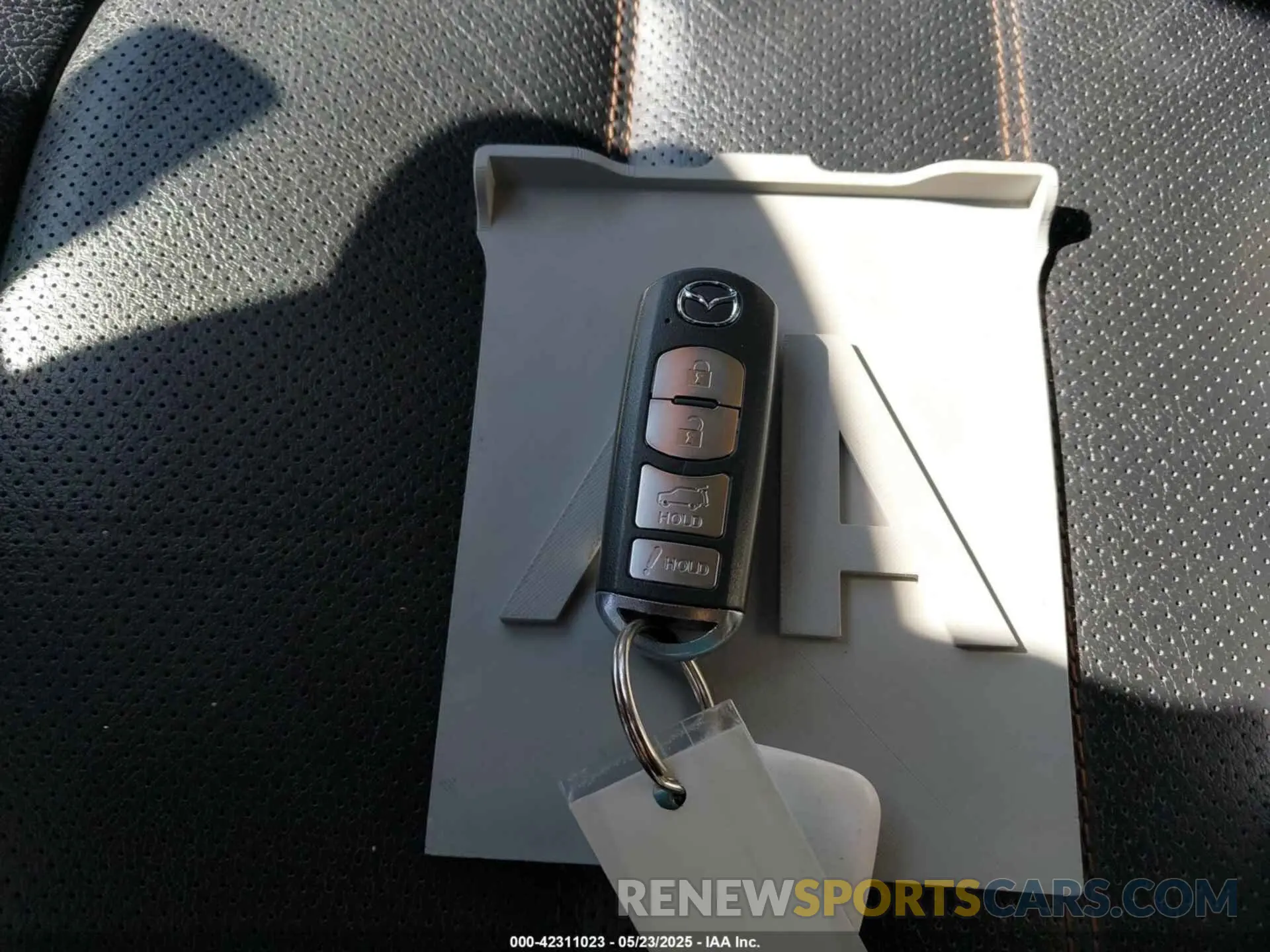 11 fotografías del automóvil dañado JM3KFBDM2K0583360 MAZDA CX-5 2019