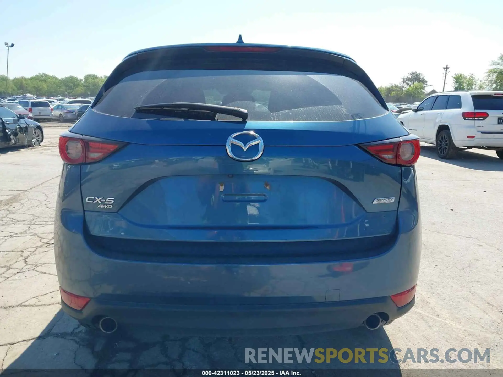 17 fotografías del automóvil dañado JM3KFBDM2K0583360 MAZDA CX-5 2019