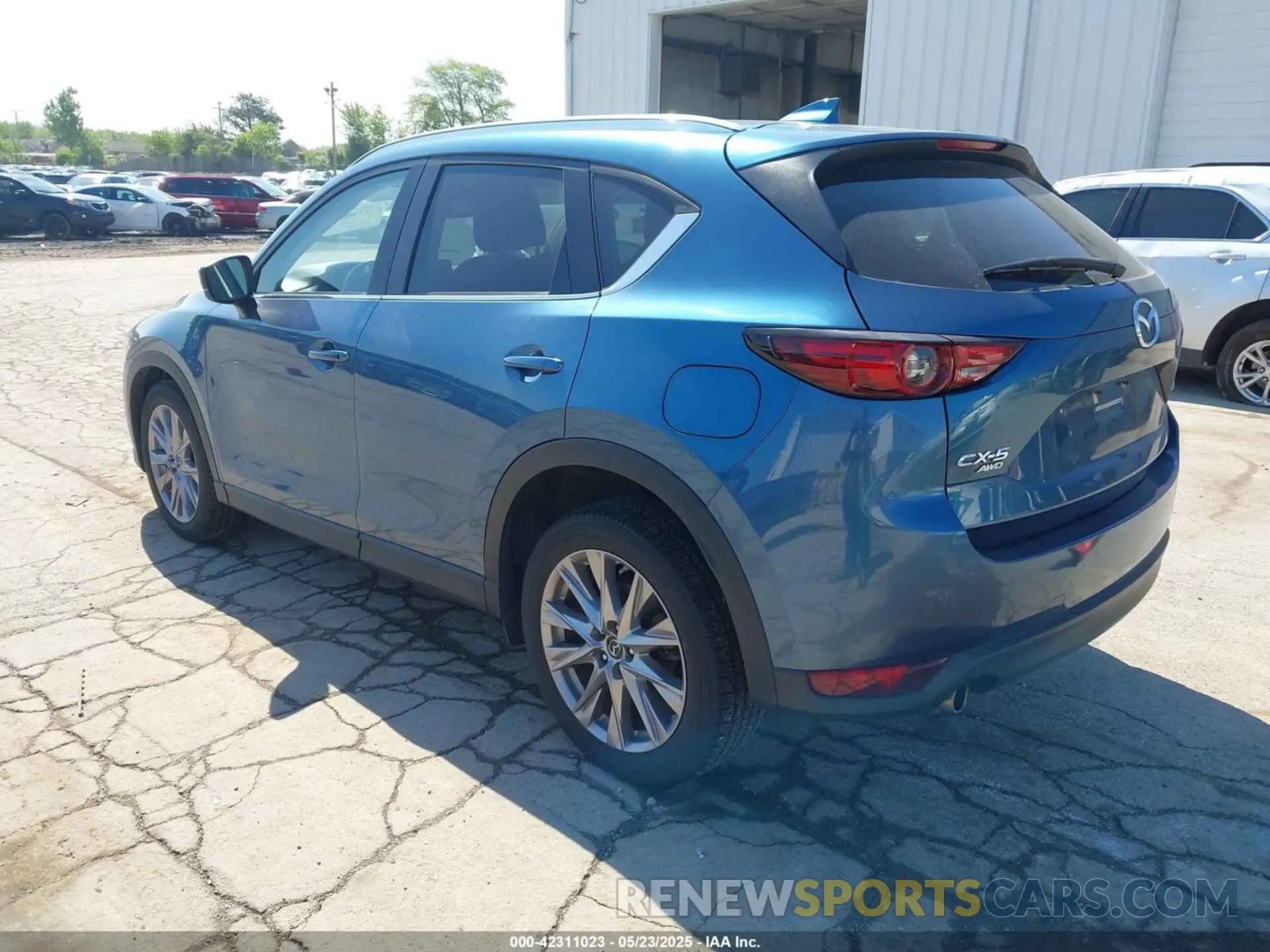 3 fotografías del automóvil dañado JM3KFBDM2K0583360 MAZDA CX-5 2019