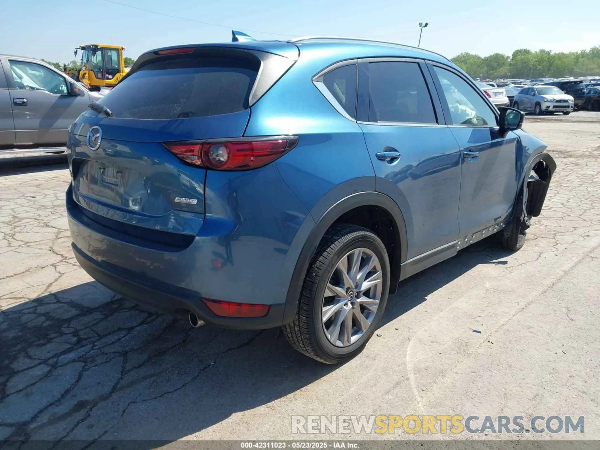 4 fotografías del automóvil dañado JM3KFBDM2K0583360 MAZDA CX-5 2019