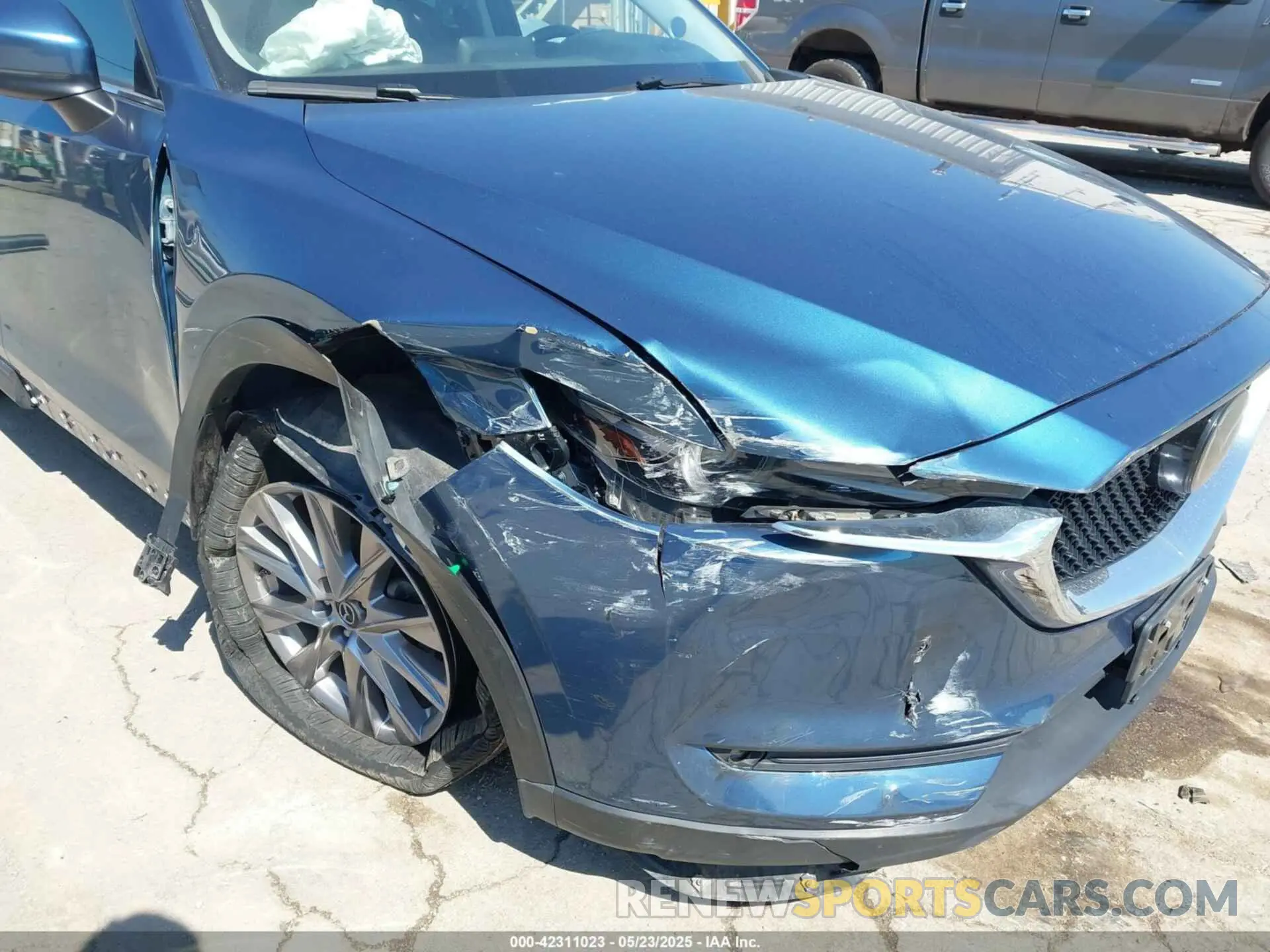 6 fotografías del automóvil dañado JM3KFBDM2K0583360 MAZDA CX-5 2019