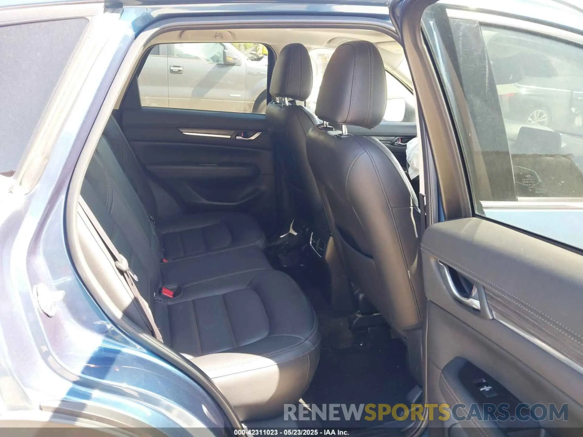 8 fotografías del automóvil dañado JM3KFBDM2K0583360 MAZDA CX-5 2019