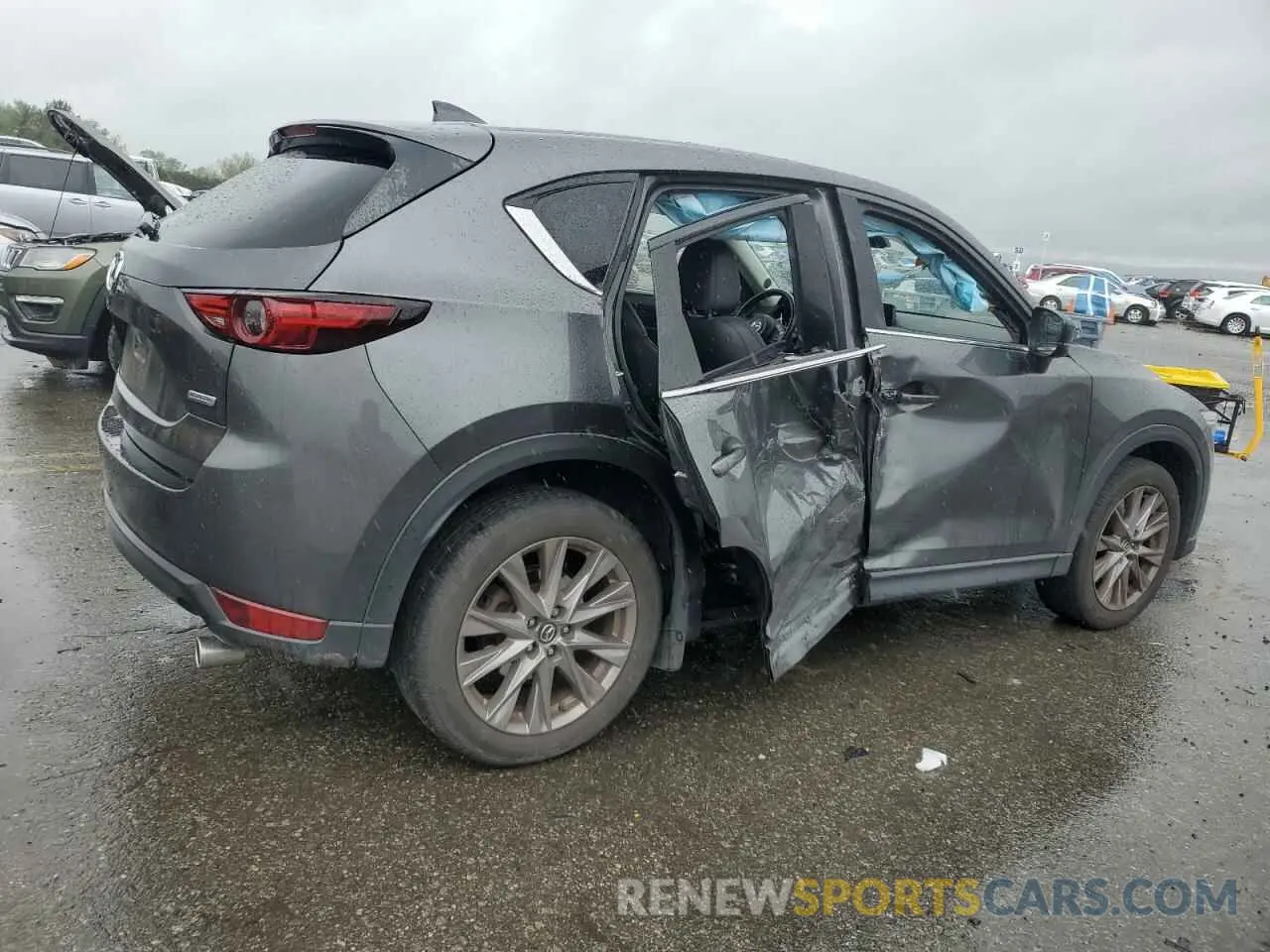 3 fotografías del automóvil dañado JM3KFBDM4K0569816 MAZDA CX-5 2019
