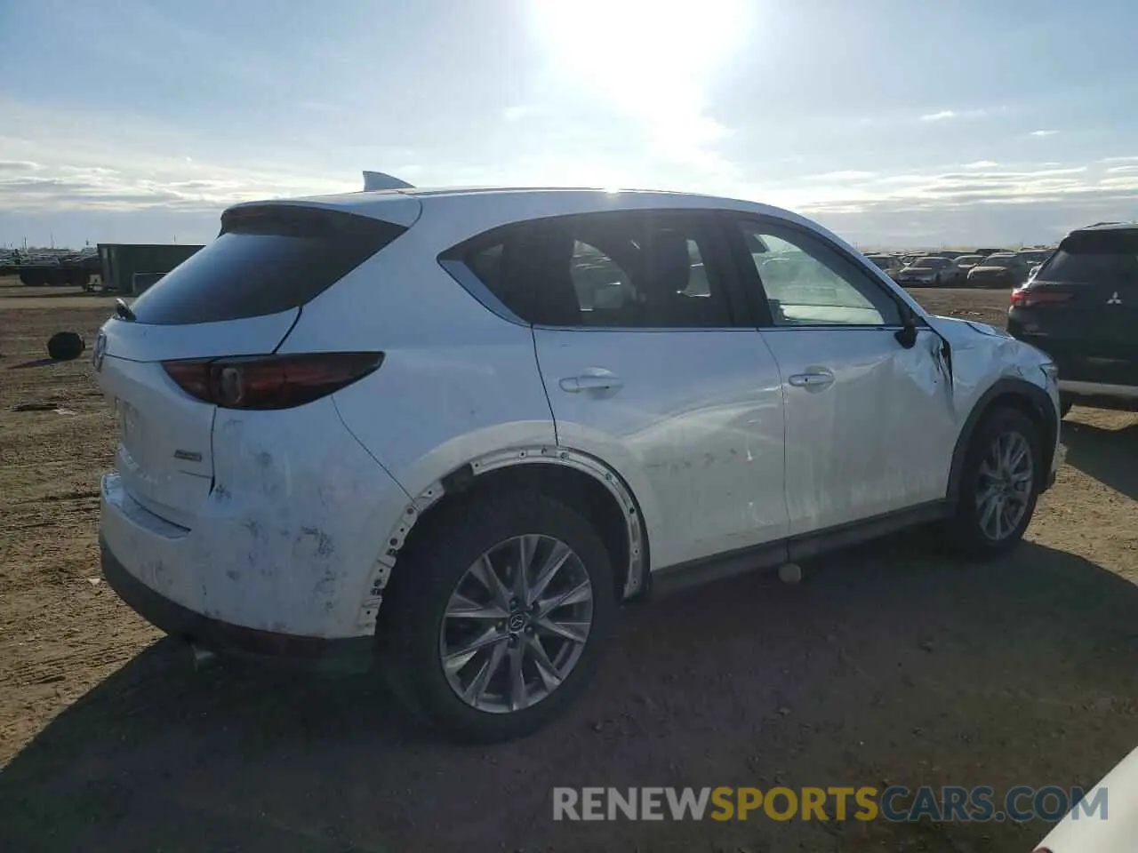 3 fotografías del automóvil dañado JM3KFBDM5K0537425 MAZDA CX-5 2019