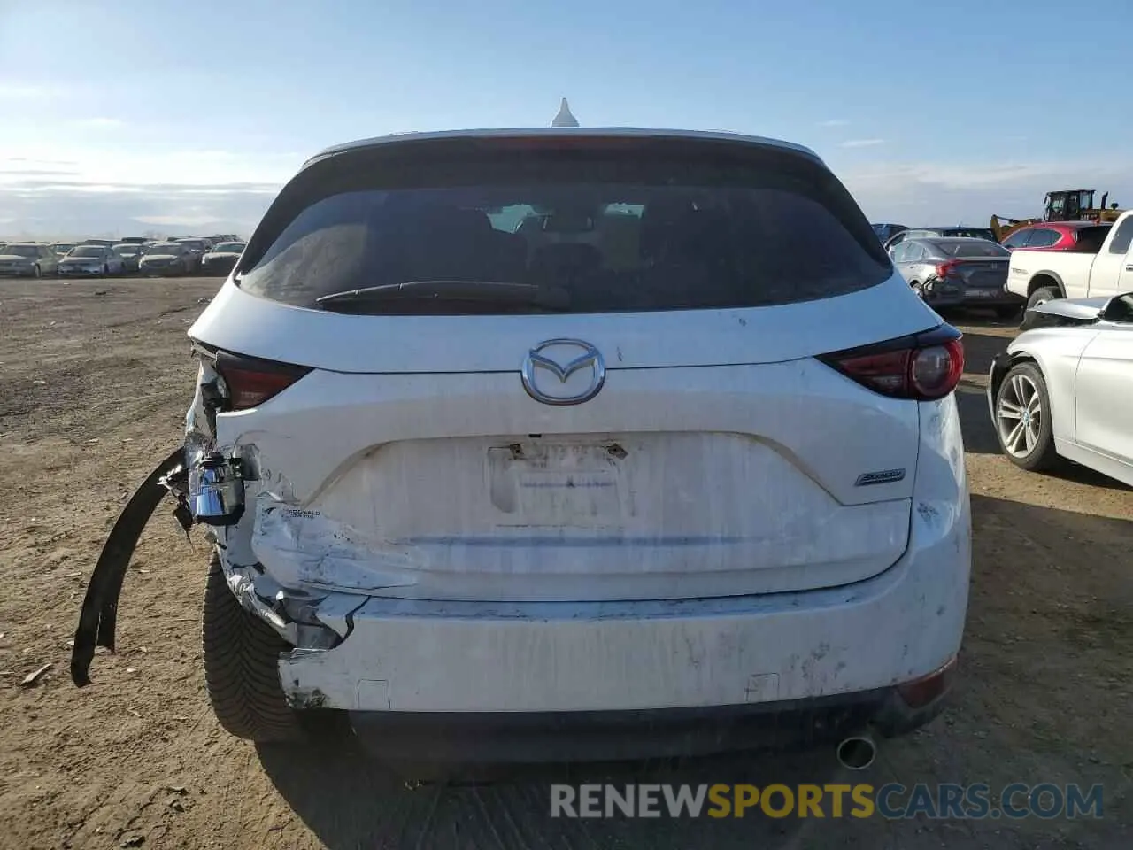 6 fotografías del automóvil dañado JM3KFBDM5K0537425 MAZDA CX-5 2019