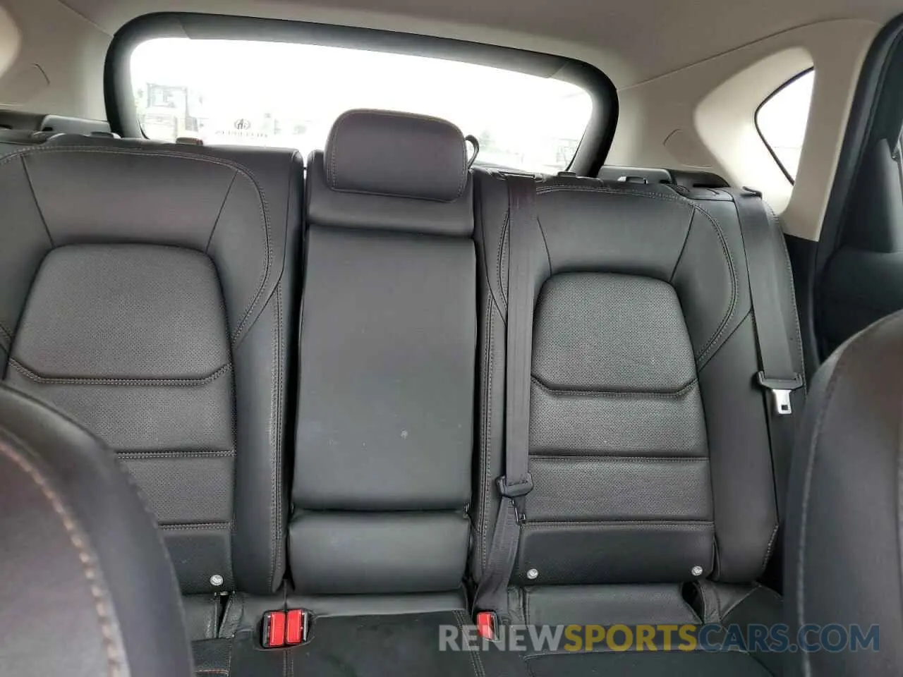 10 fotografías del automóvil dañado JM3KFBDM6K0539054 MAZDA CX-5 2019