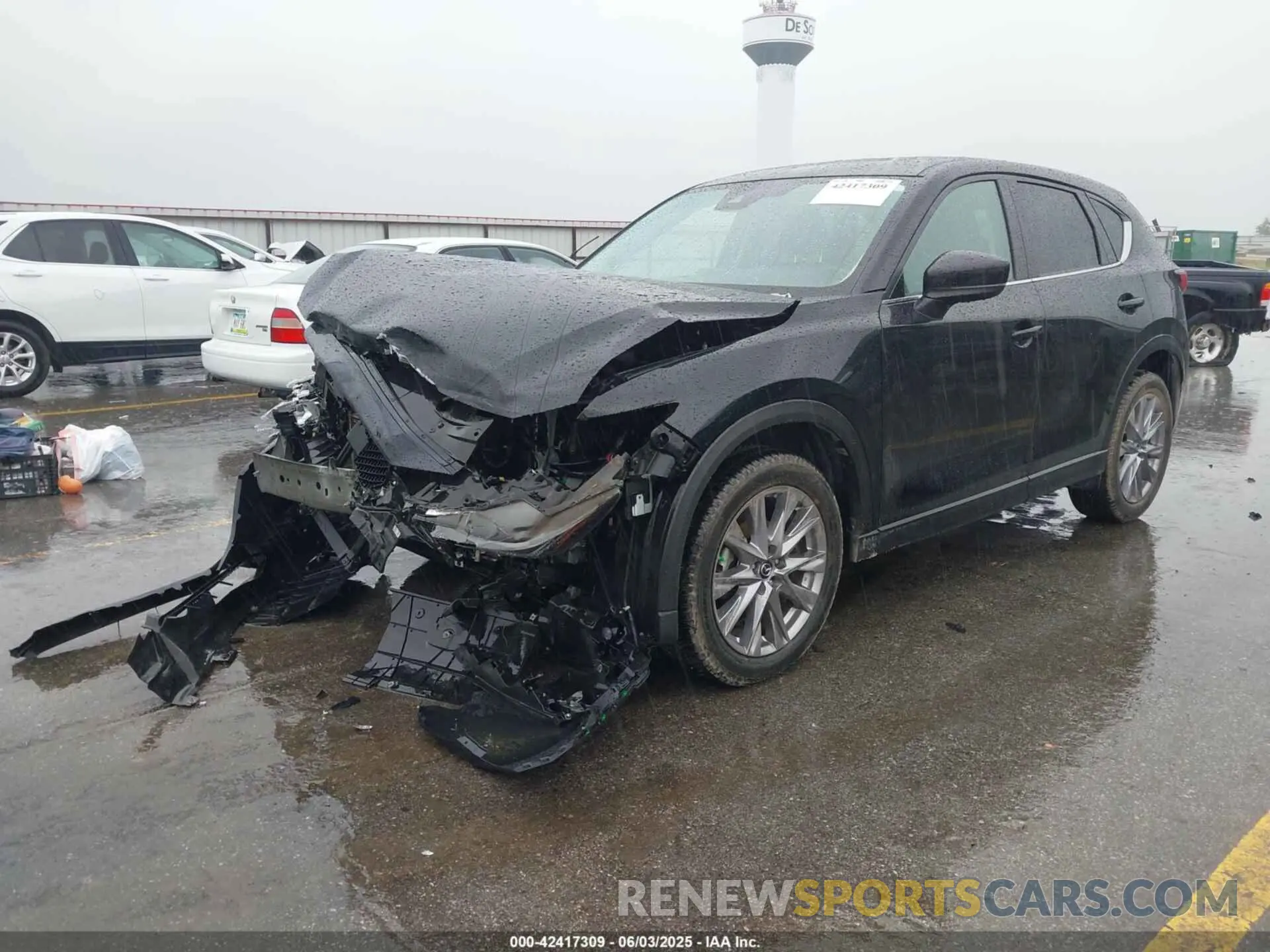 2 fotografías del automóvil dañado JM3KFBDM8K0550394 MAZDA CX-5 2019