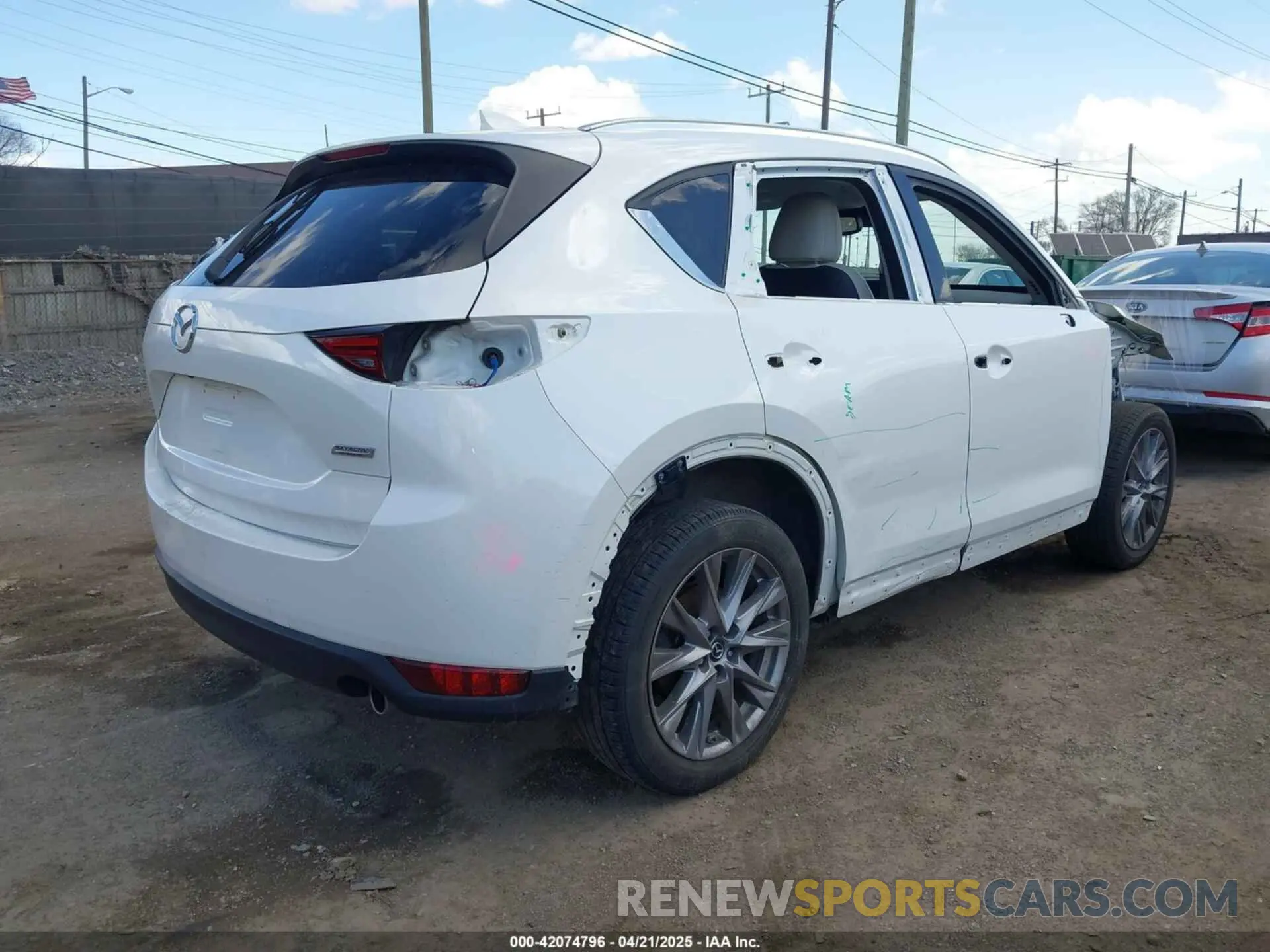4 fotografías del automóvil dañado JM3KFBDM8K1591425 MAZDA CX-5 2019