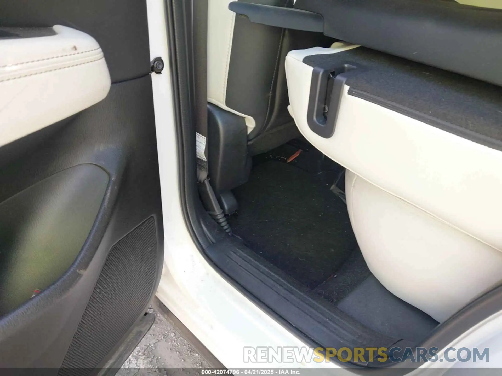 8 fotografías del automóvil dañado JM3KFBDM8K1591425 MAZDA CX-5 2019