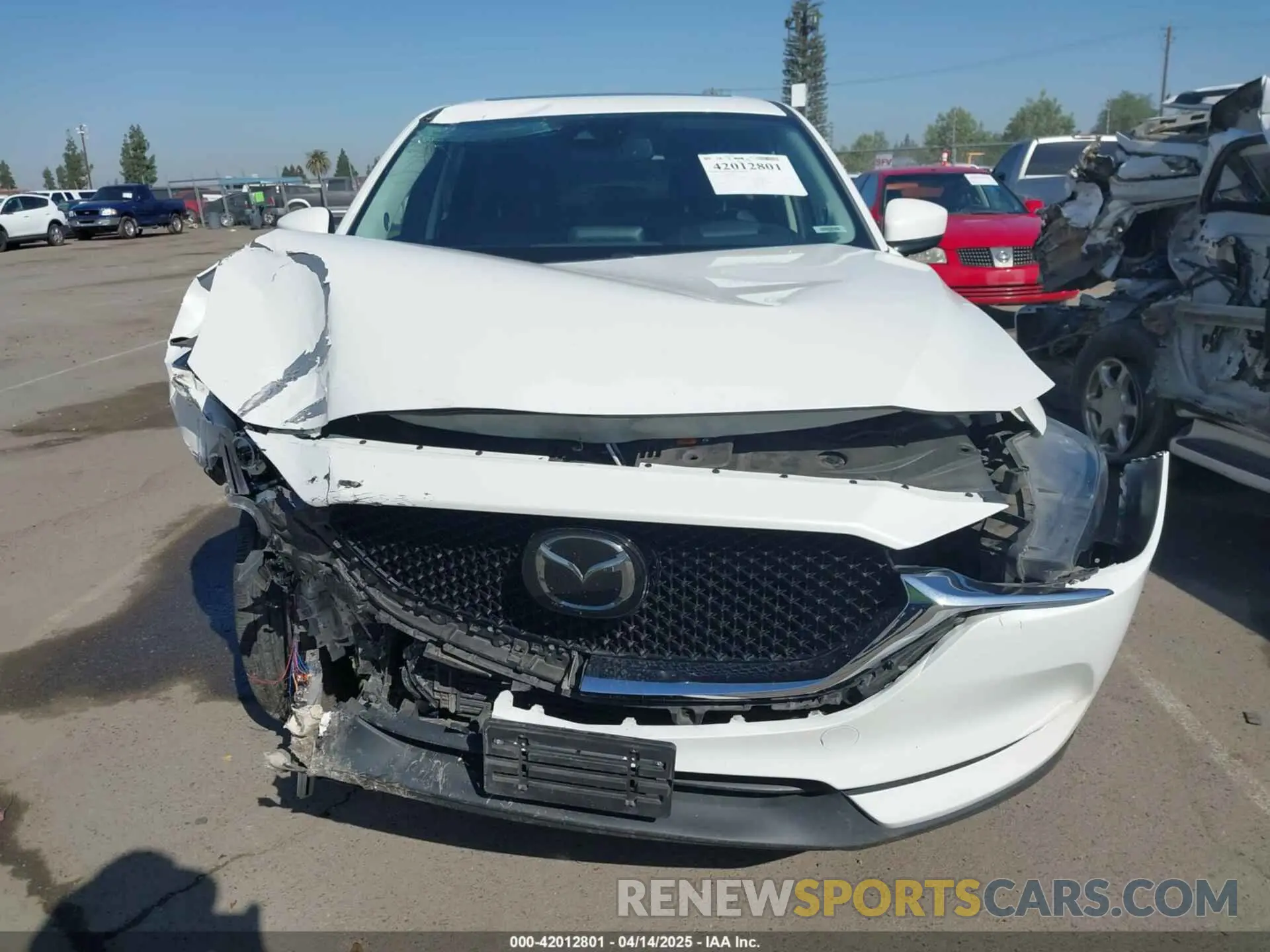 12 fotografías del automóvil dañado JM3KFBDY0K0692810 MAZDA CX-5 2019
