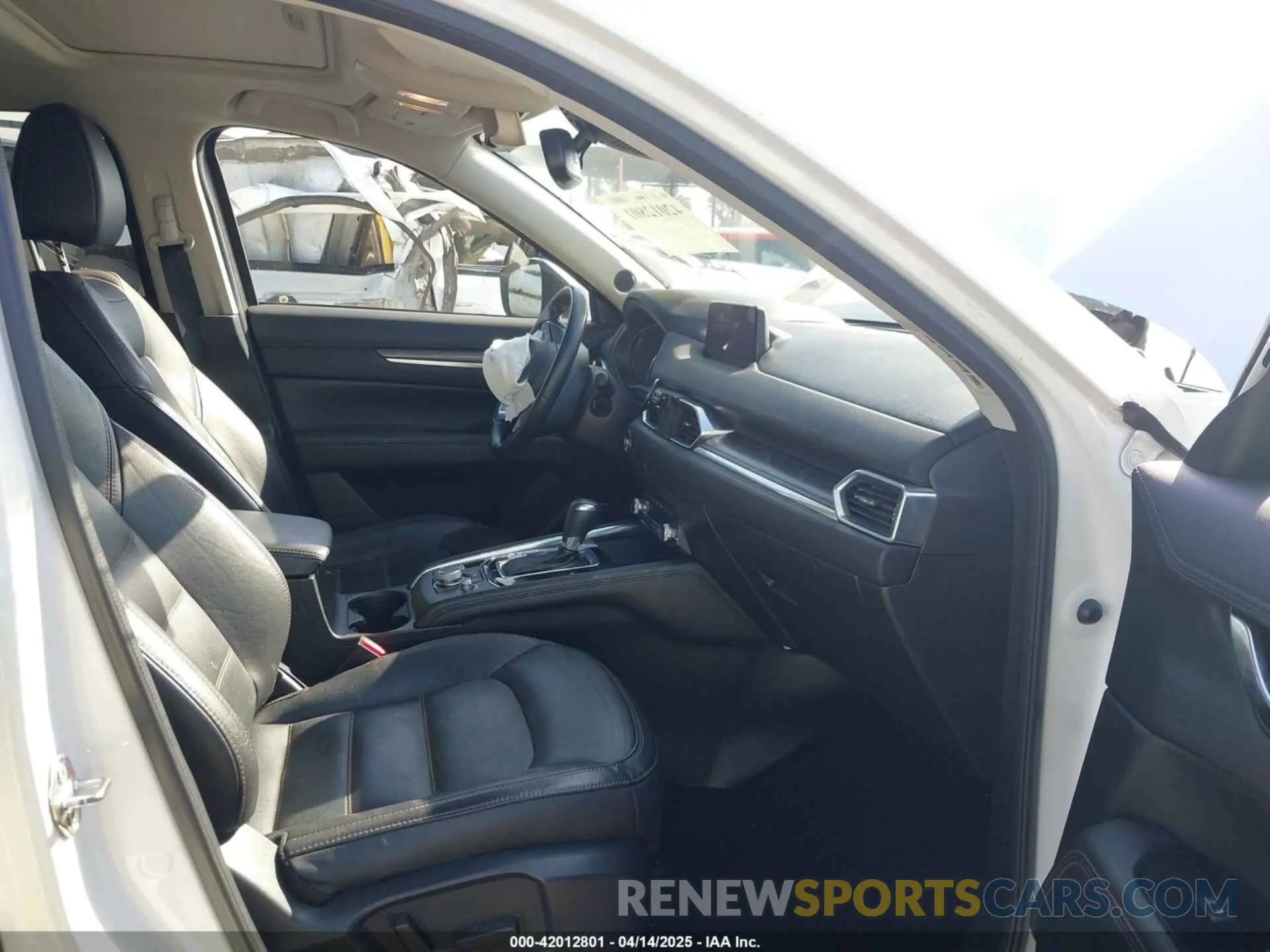 5 fotografías del automóvil dañado JM3KFBDY0K0692810 MAZDA CX-5 2019