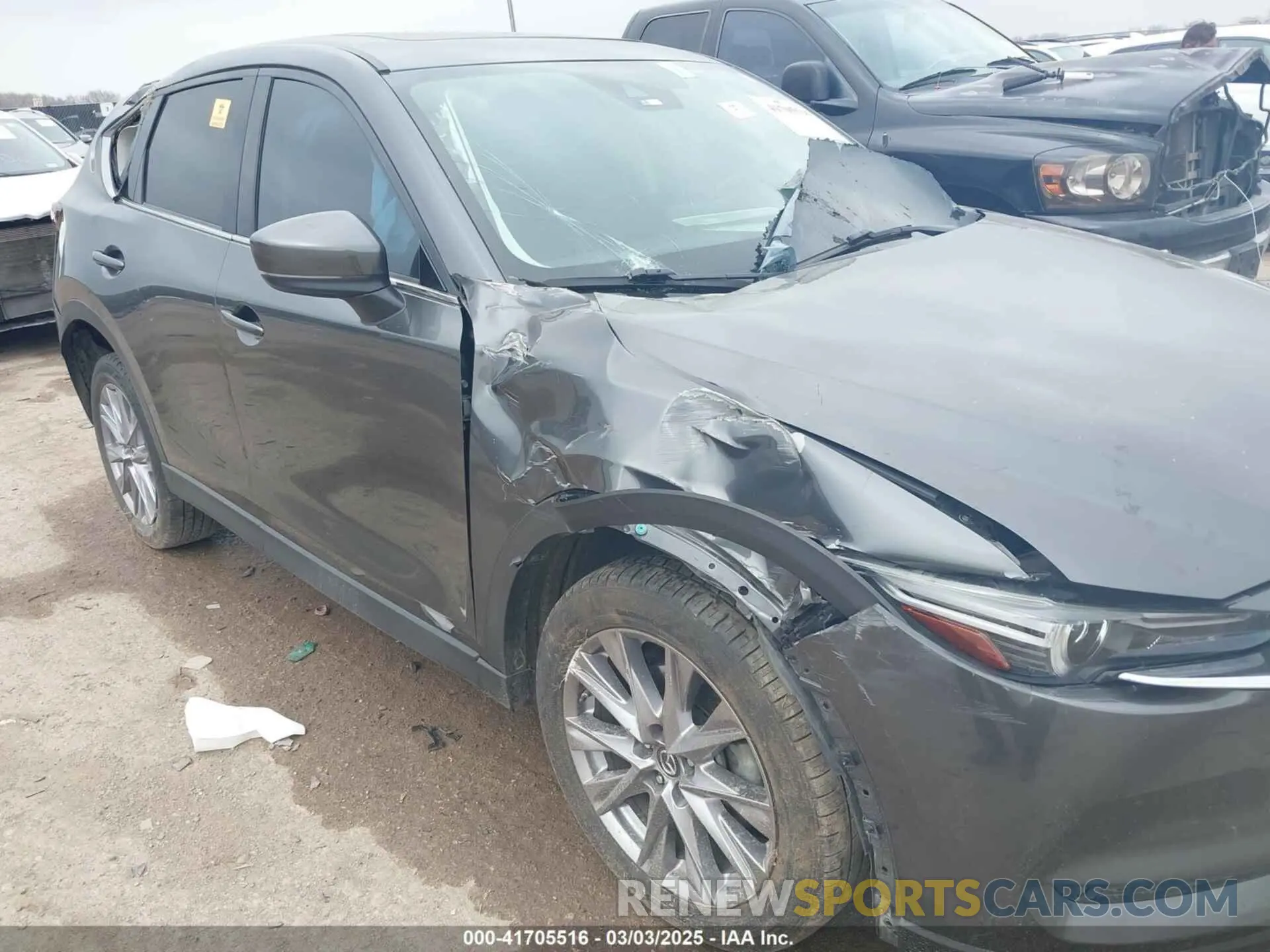 12 fotografías del automóvil dañado JM3KFBDY2K0583264 MAZDA CX-5 2019