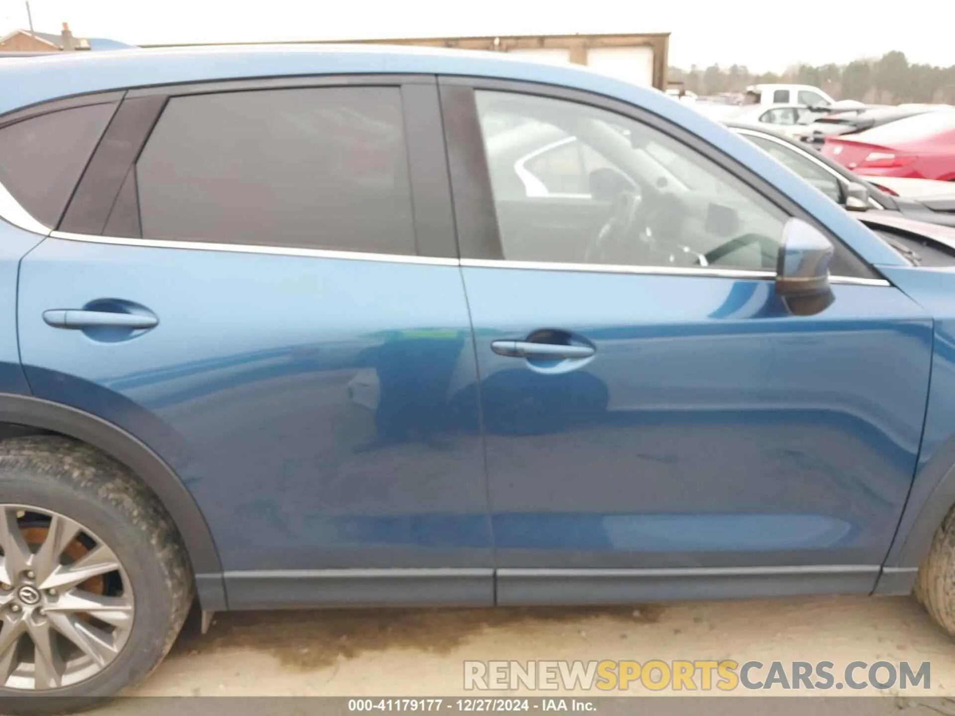 13 fotografías del automóvil dañado JM3KFBDY4K0689778 MAZDA CX-5 2019