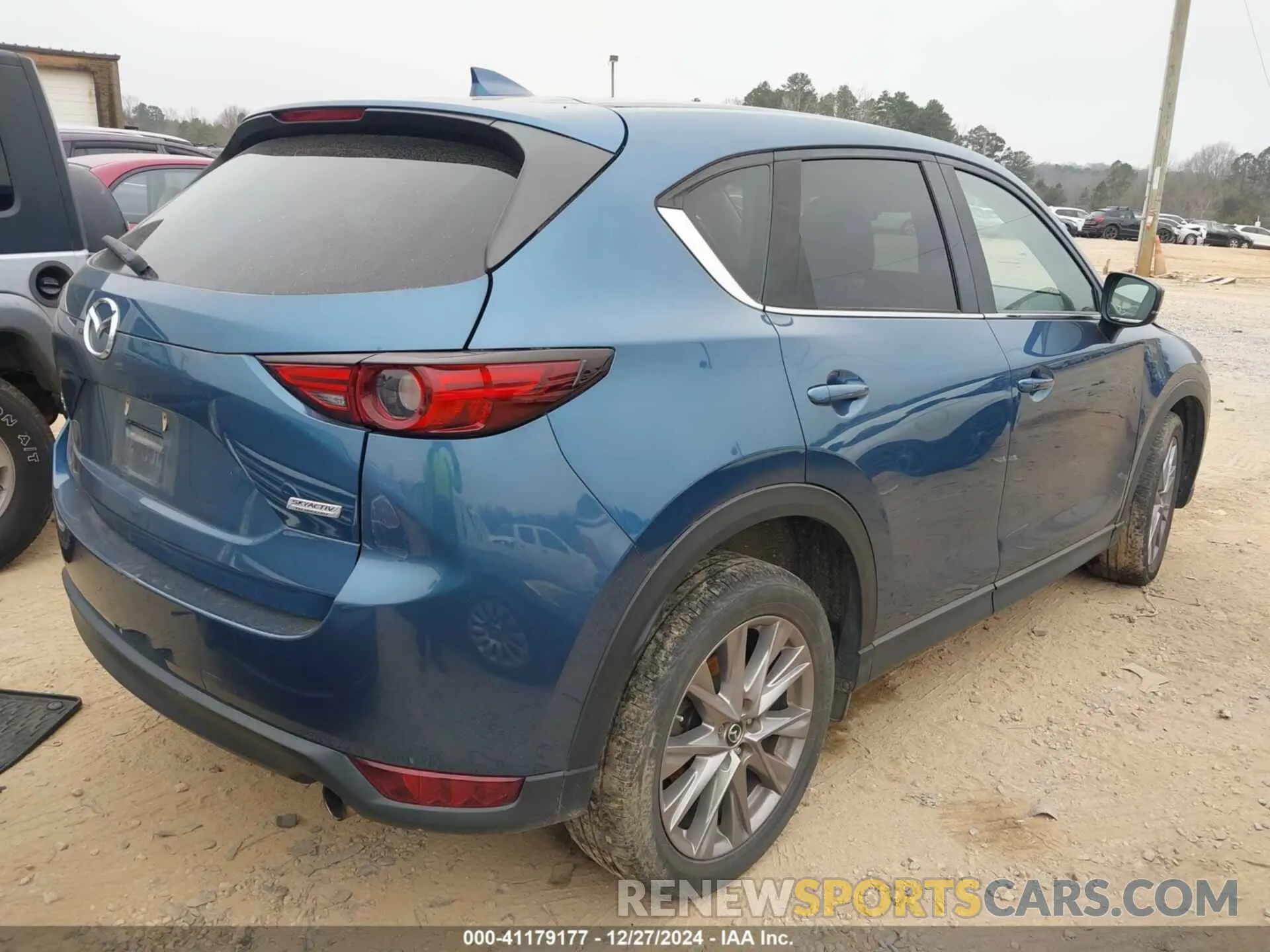 4 fotografías del automóvil dañado JM3KFBDY4K0689778 MAZDA CX-5 2019