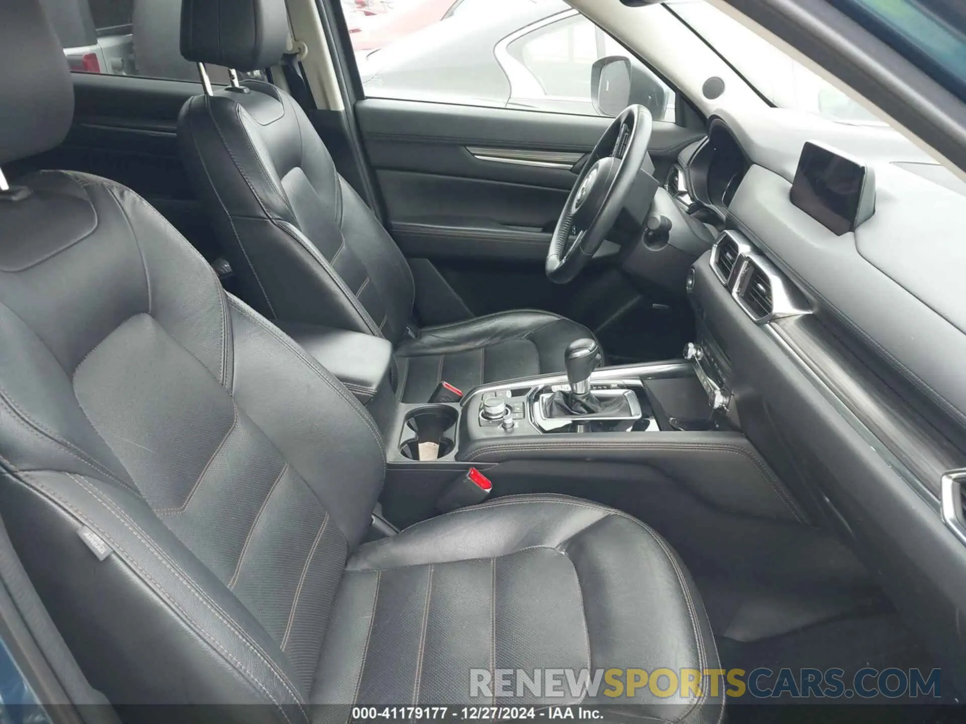 5 fotografías del automóvil dañado JM3KFBDY4K0689778 MAZDA CX-5 2019