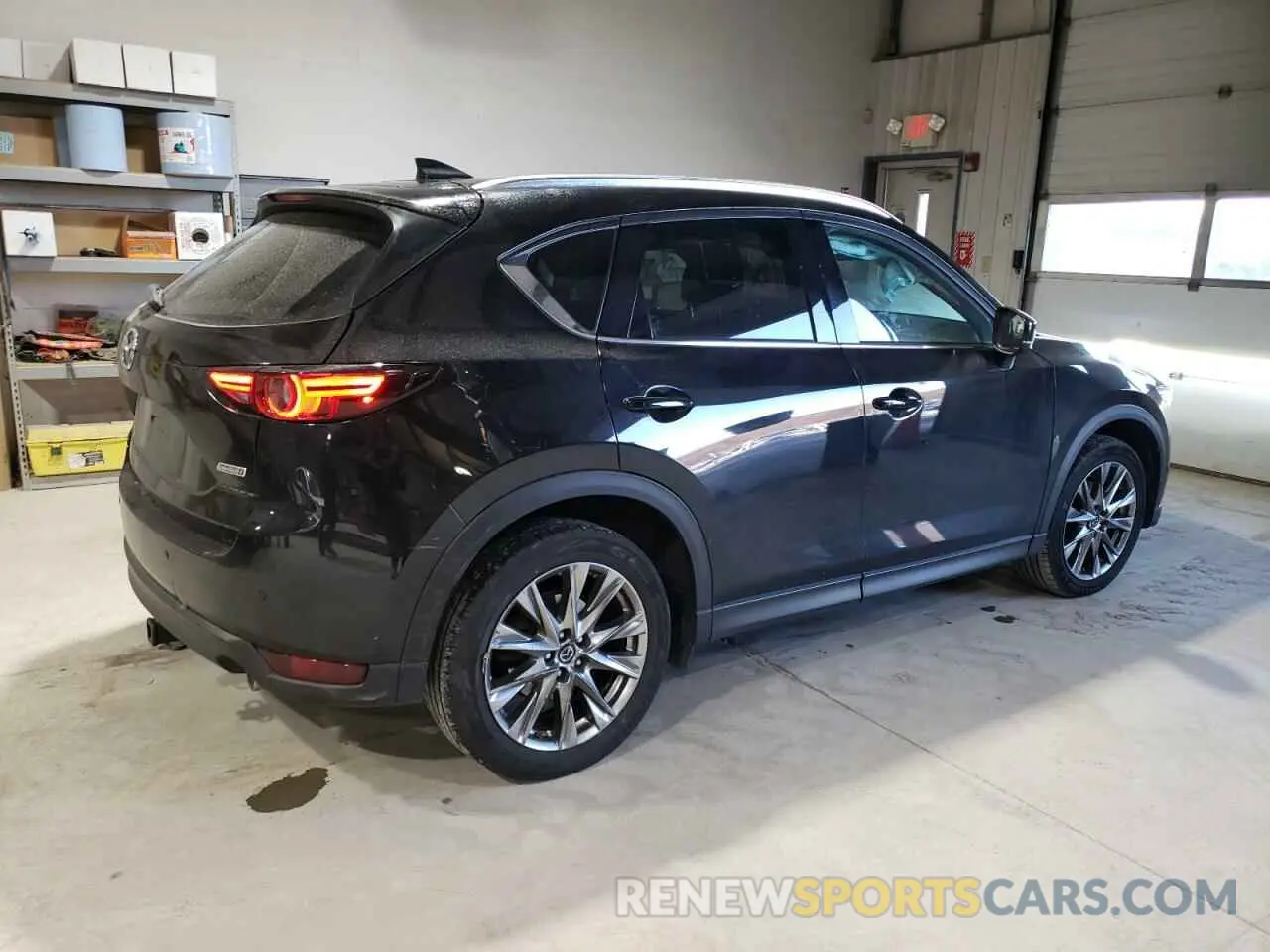3 fotografías del automóvil dañado JM3KFBE22K0657759 MAZDA CX-5 2019