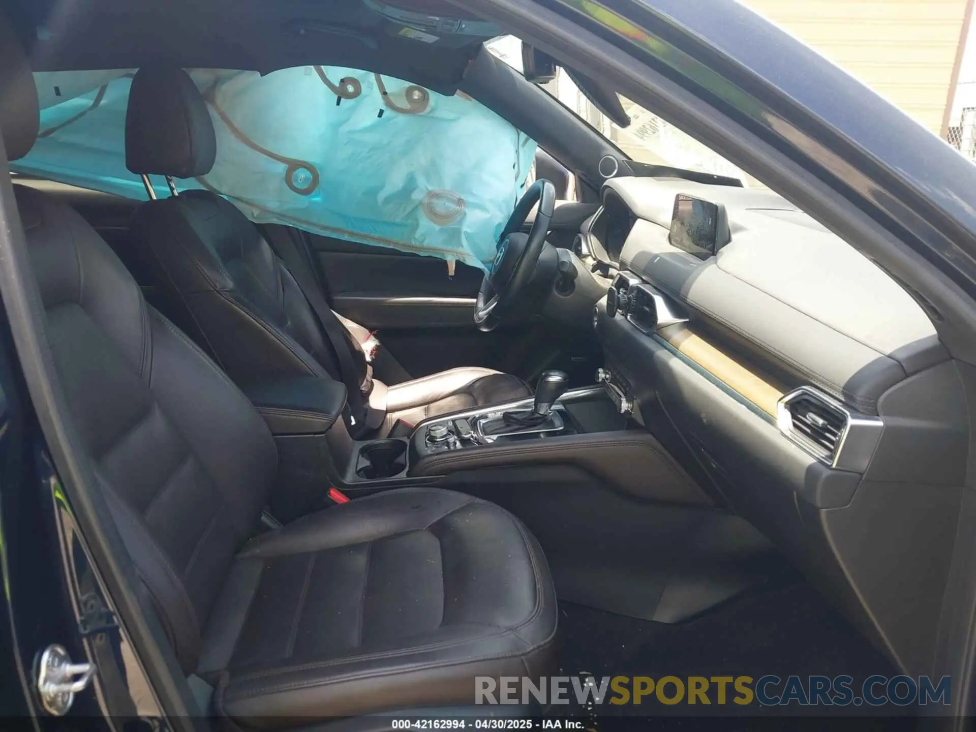 5 fotografías del automóvil dañado JM3KFBEY2K0559982 MAZDA CX-5 2019