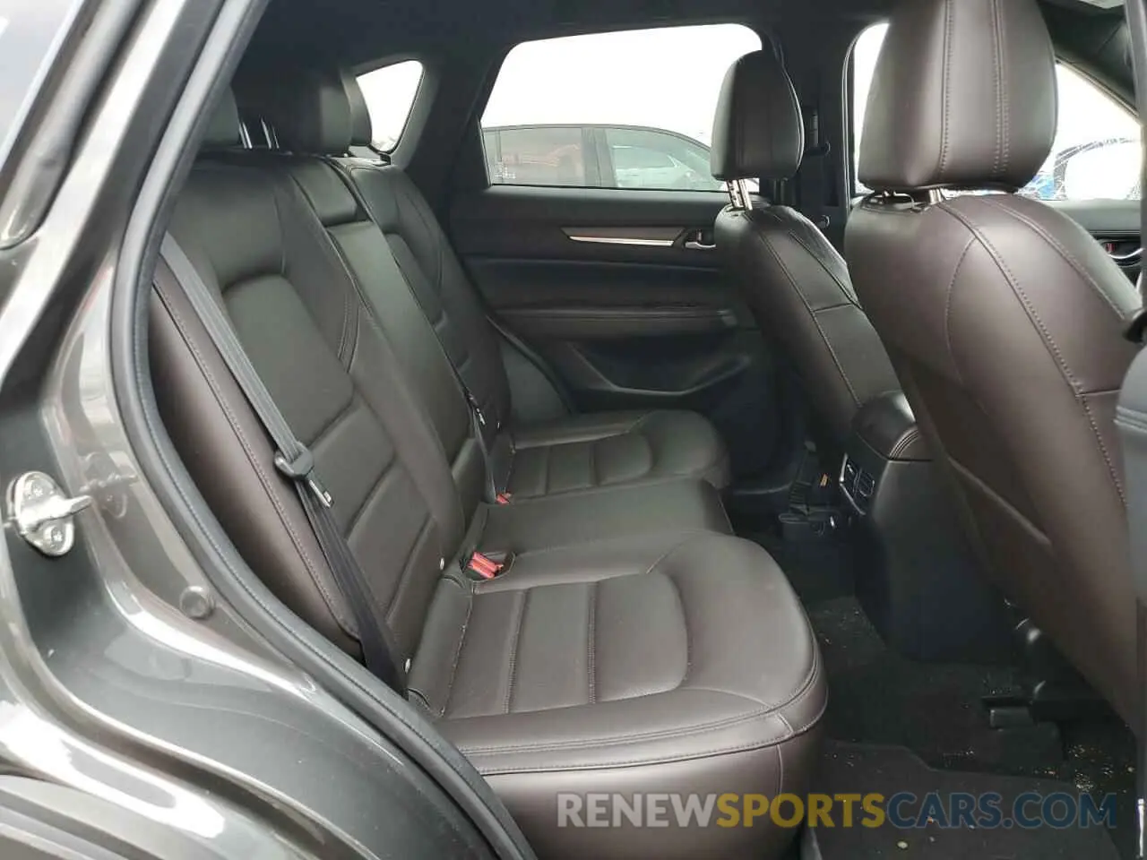 11 fotografías del automóvil dañado JM3KFBEY3K0521581 MAZDA CX-5 2019