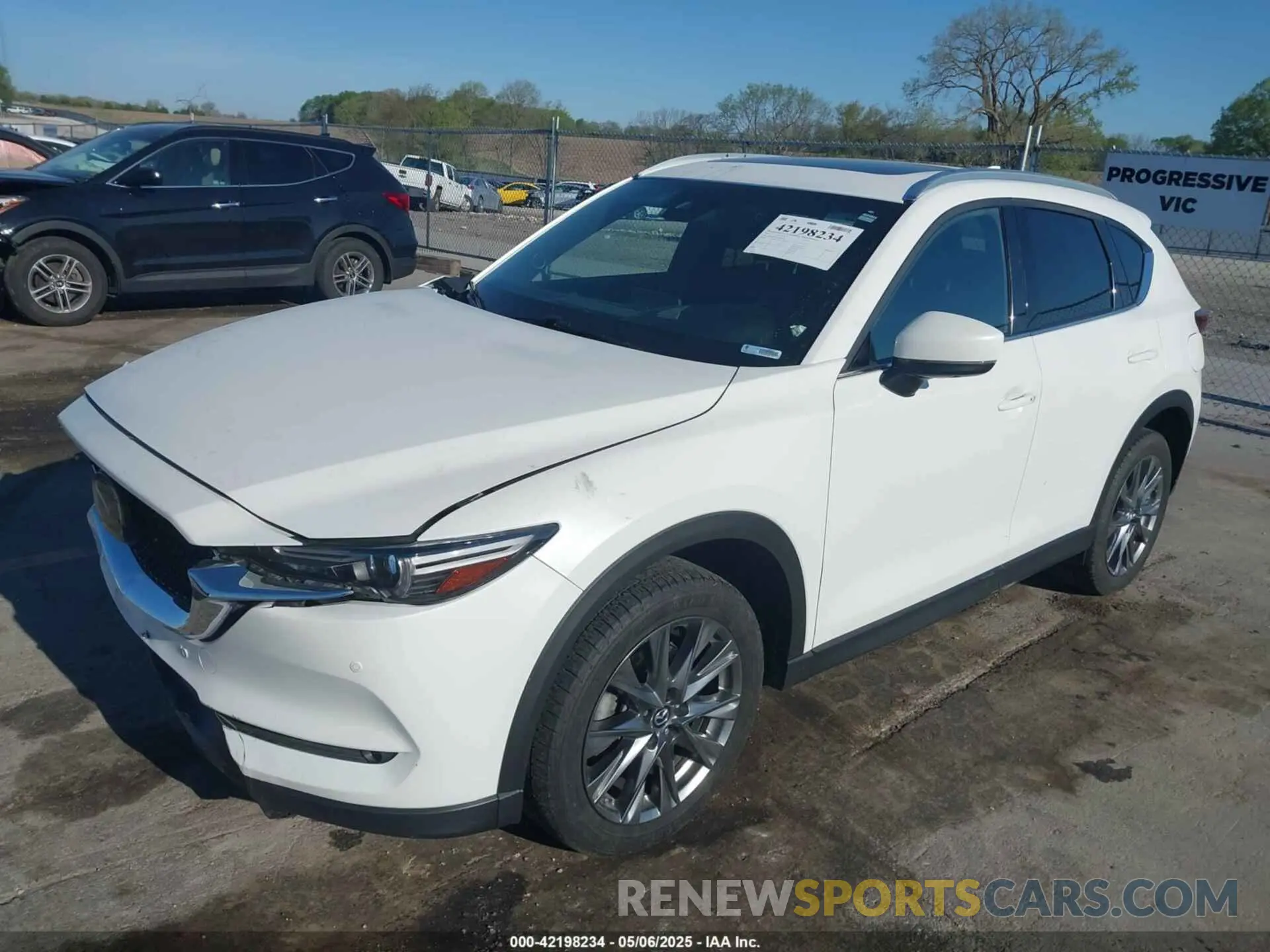 2 fotografías del automóvil dañado JM3KFBEY5K0650616 MAZDA CX-5 2019