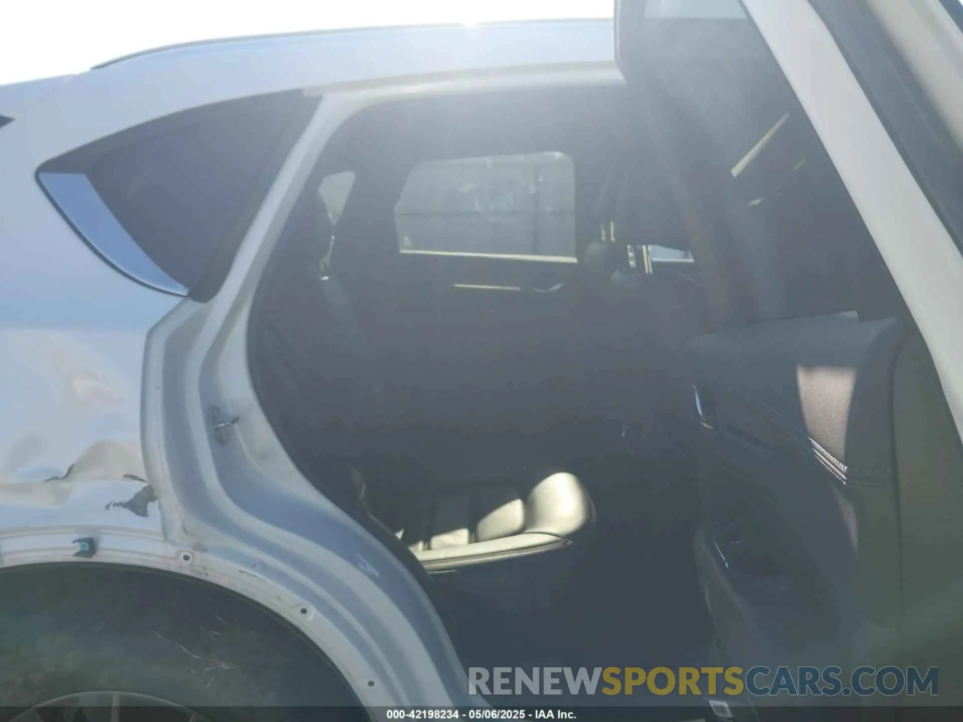 8 fotografías del automóvil dañado JM3KFBEY5K0650616 MAZDA CX-5 2019