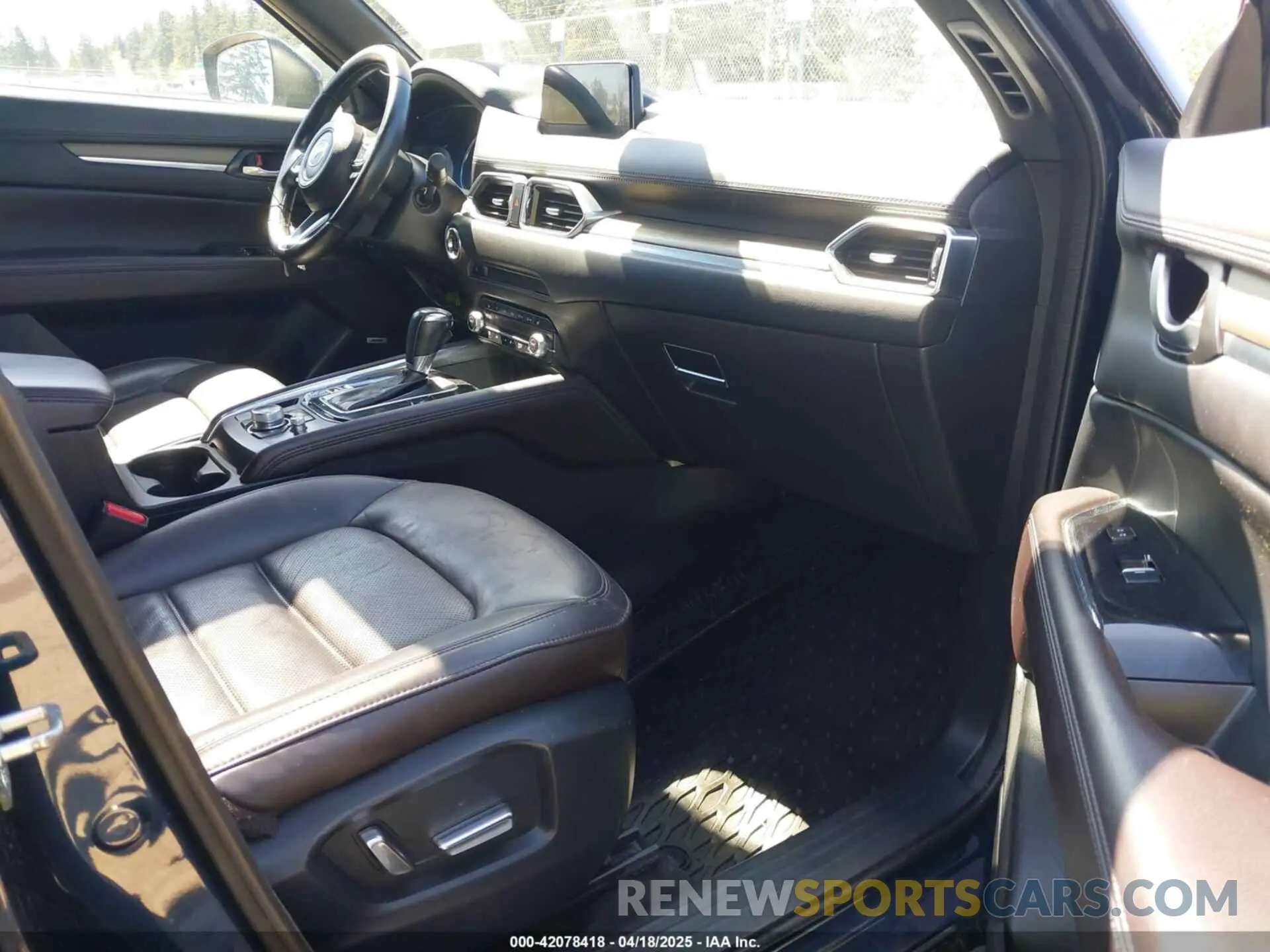 5 fotografías del automóvil dañado JM3KFBEY7K0589236 MAZDA CX-5 2019