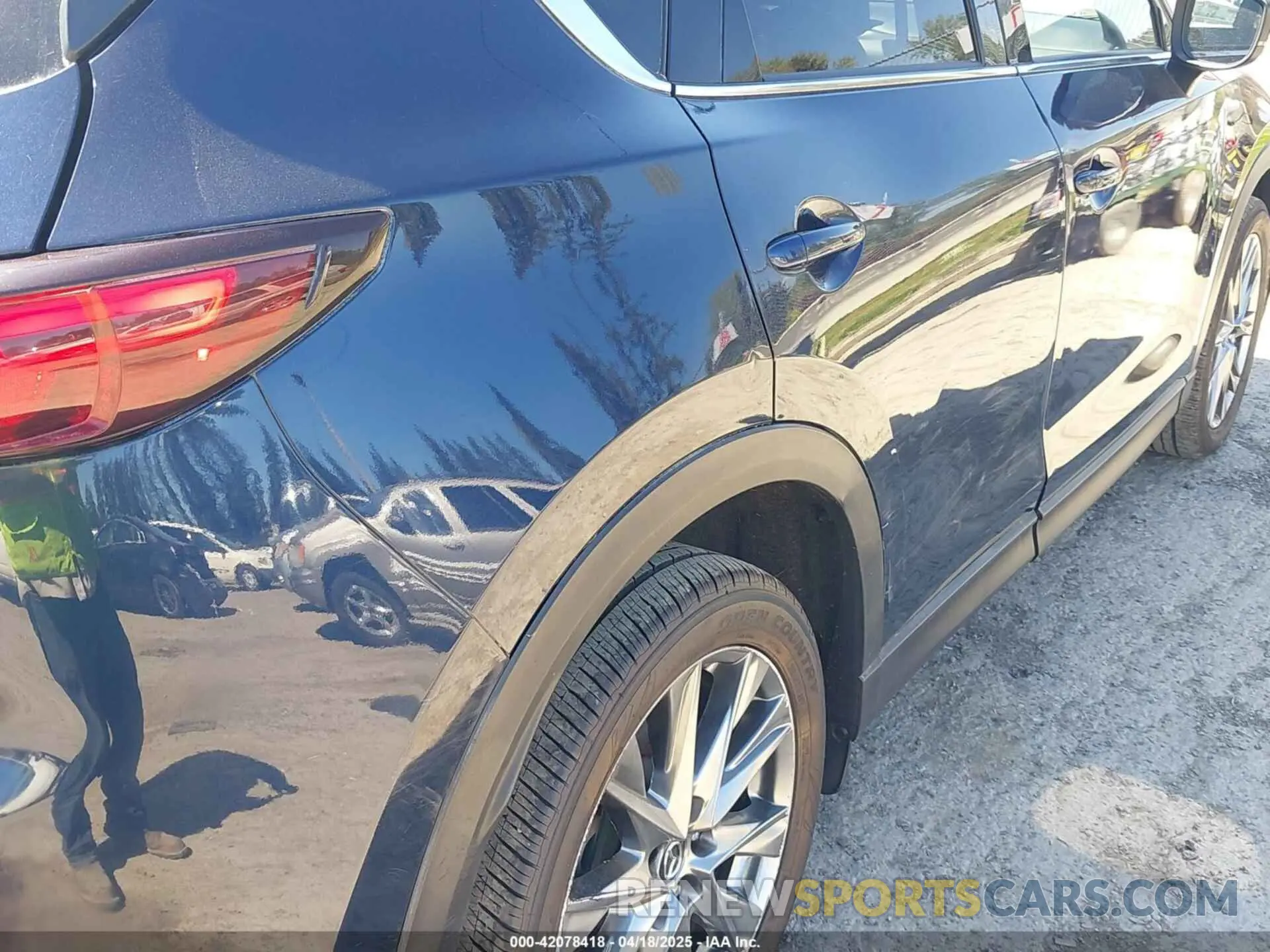 6 fotografías del automóvil dañado JM3KFBEY7K0589236 MAZDA CX-5 2019