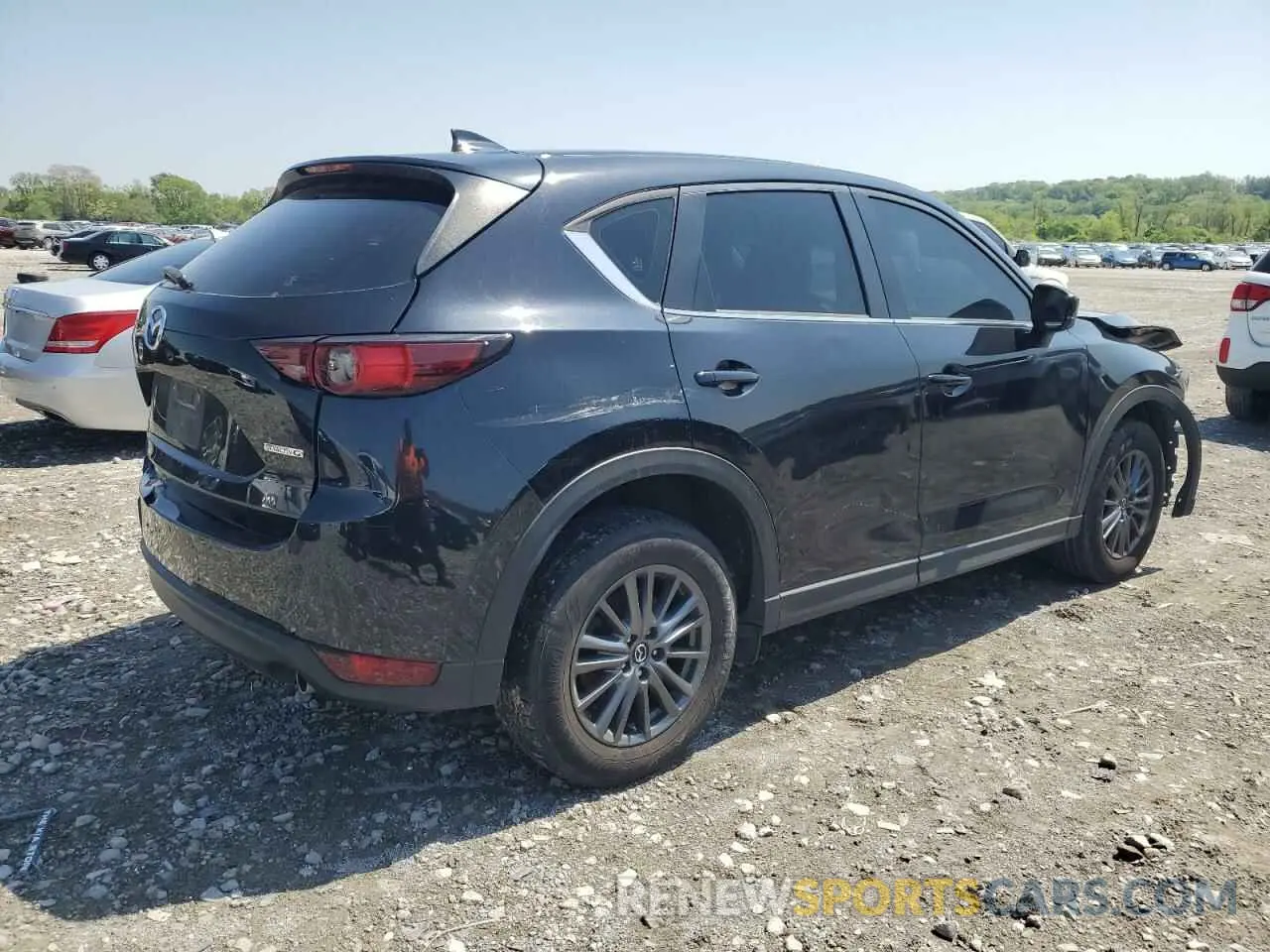 3 fotografías del automóvil dañado JM3KFABM0L0864510 MAZDA CX-5 2020
