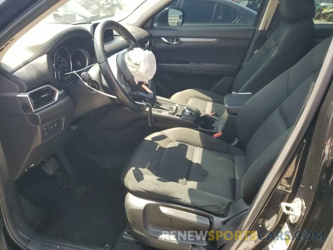 7 fotografías del automóvil dañado JM3KFABM0L0864510 MAZDA CX-5 2020