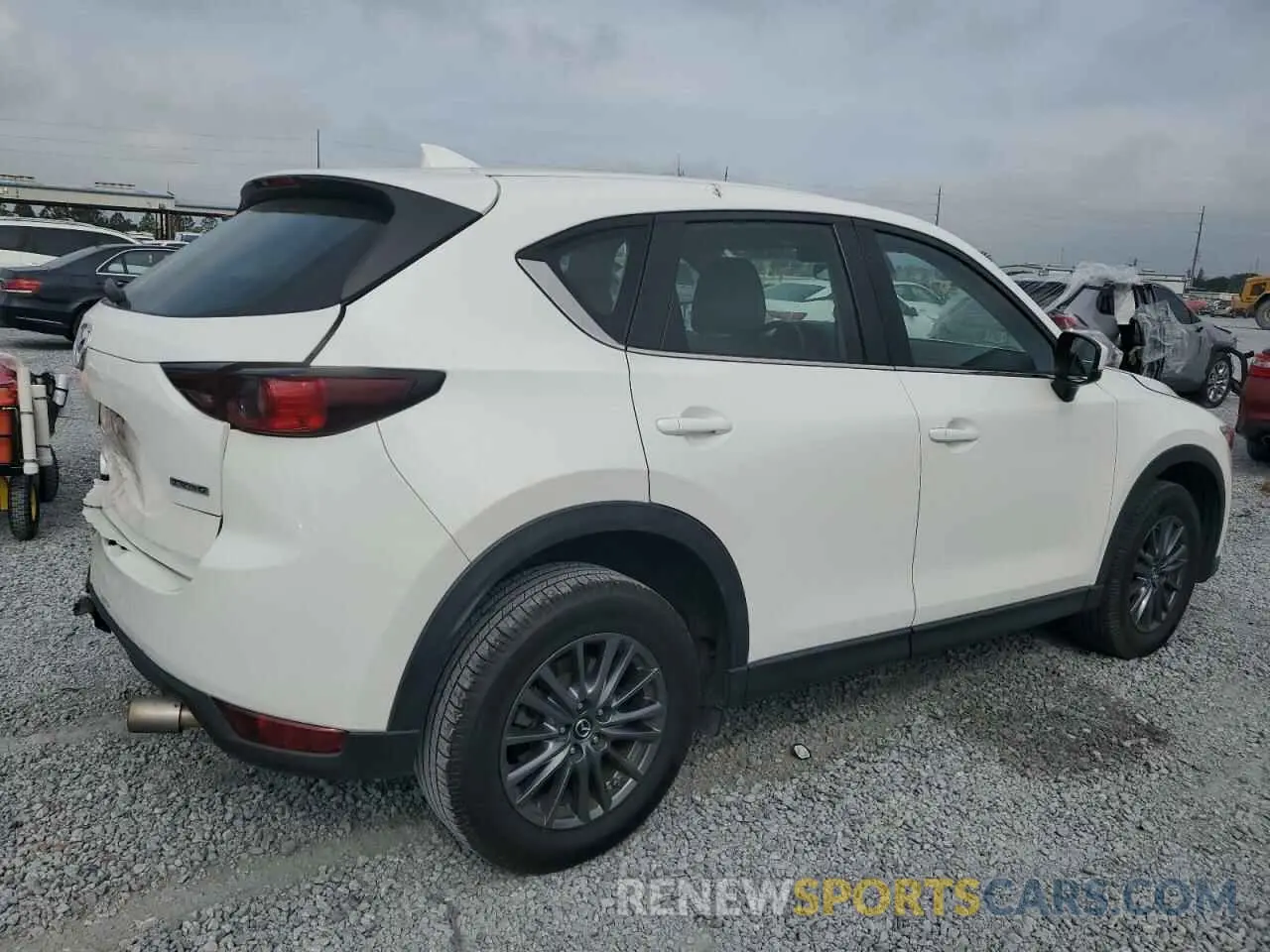 3 fotografías del automóvil dañado JM3KFABM7L0746275 MAZDA CX-5 2020