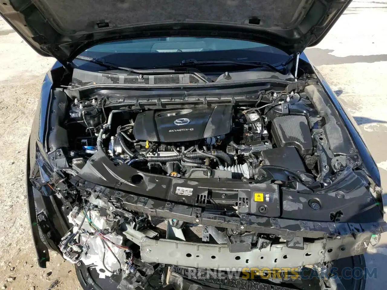 12 fotografías del automóvil dañado JM3KFABM9L0729042 MAZDA CX-5 2020