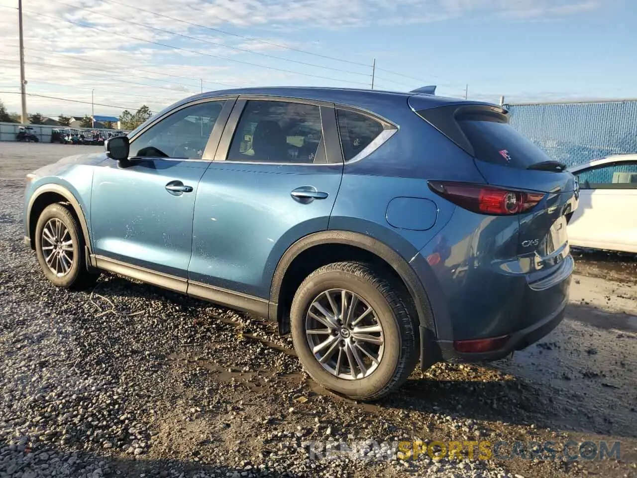 2 fotografías del automóvil dañado JM3KFABM9L0797650 MAZDA CX-5 2020