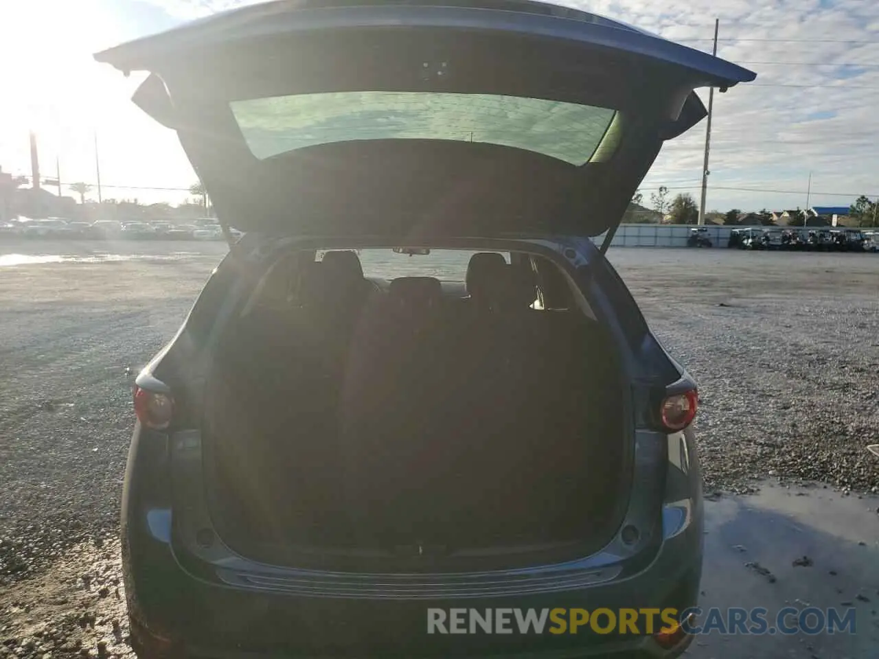 6 fotografías del automóvil dañado JM3KFABM9L0797650 MAZDA CX-5 2020