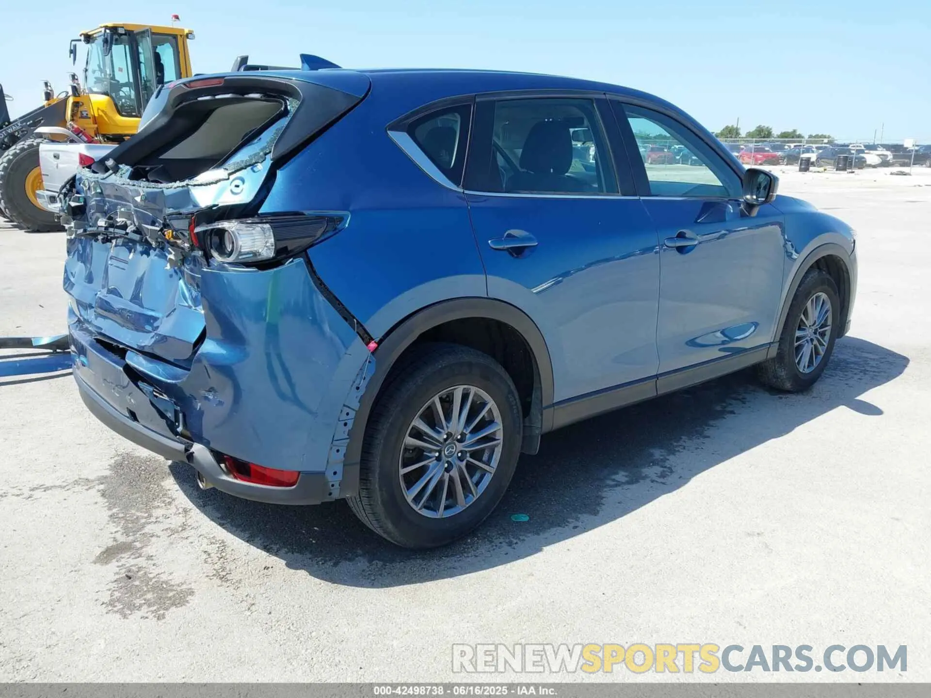 4 fotografías del automóvil dañado JM3KFABMXL0818991 MAZDA CX-5 2020