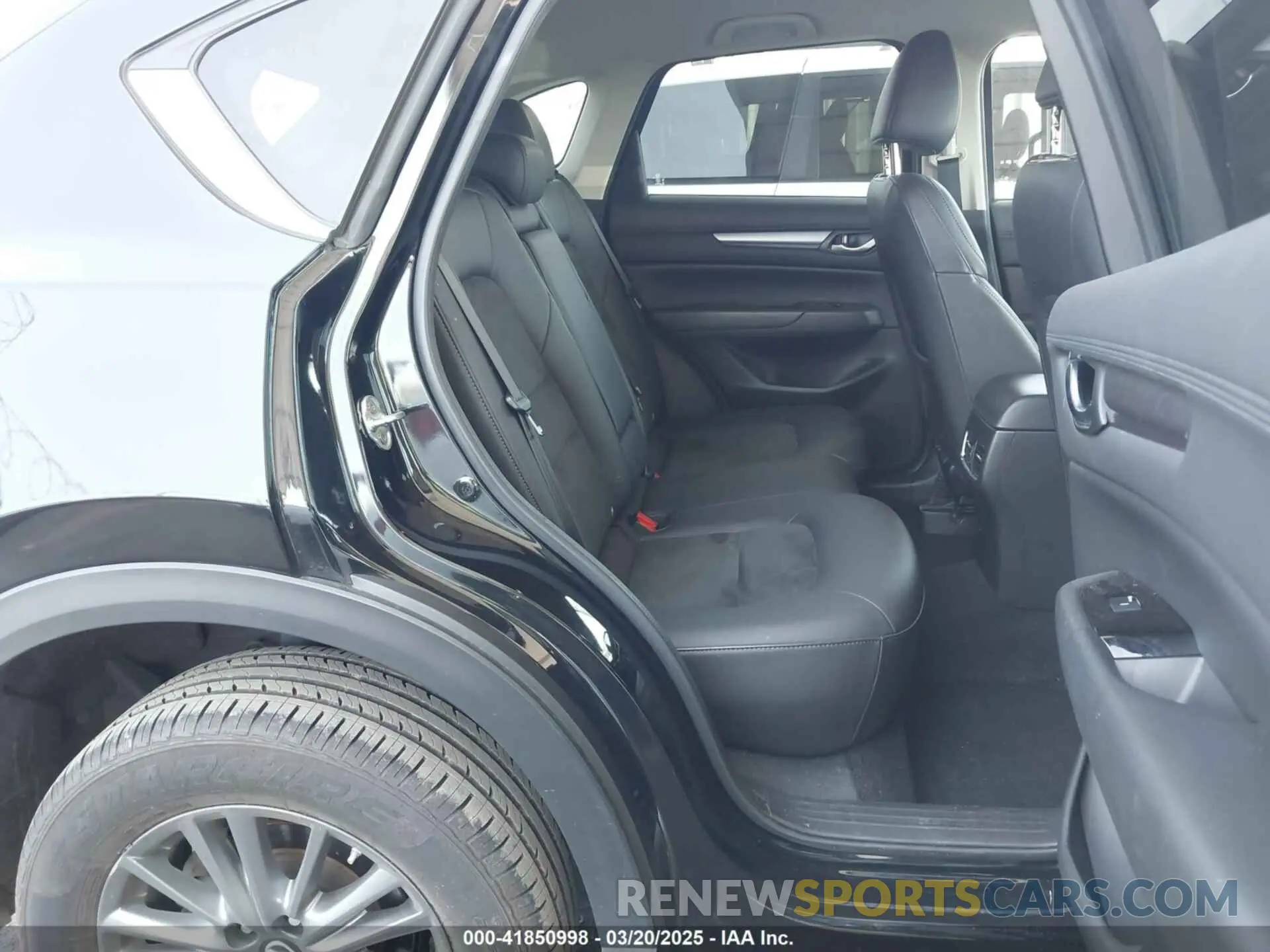 8 fotografías del automóvil dañado JM3KFACM0L0804998 MAZDA CX-5 2020