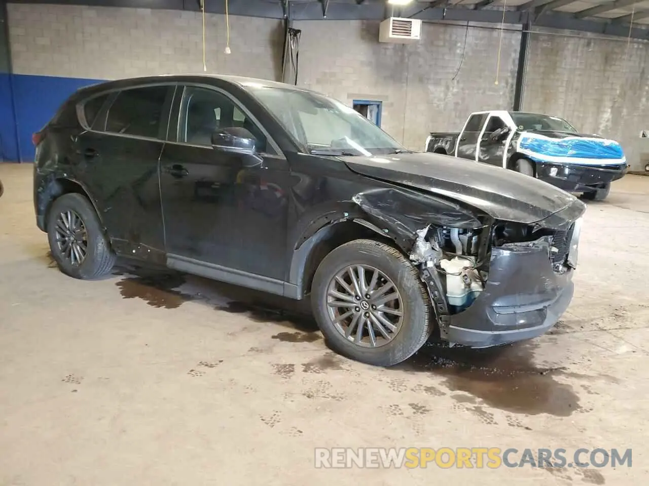 4 fotografías del automóvil dañado JM3KFACM1L0768402 MAZDA CX-5 2020